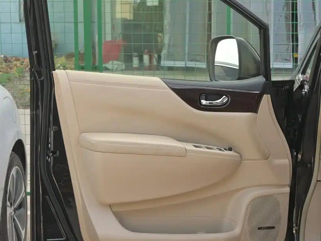 Quest 2015 3.5L SL — миниатюра 17
