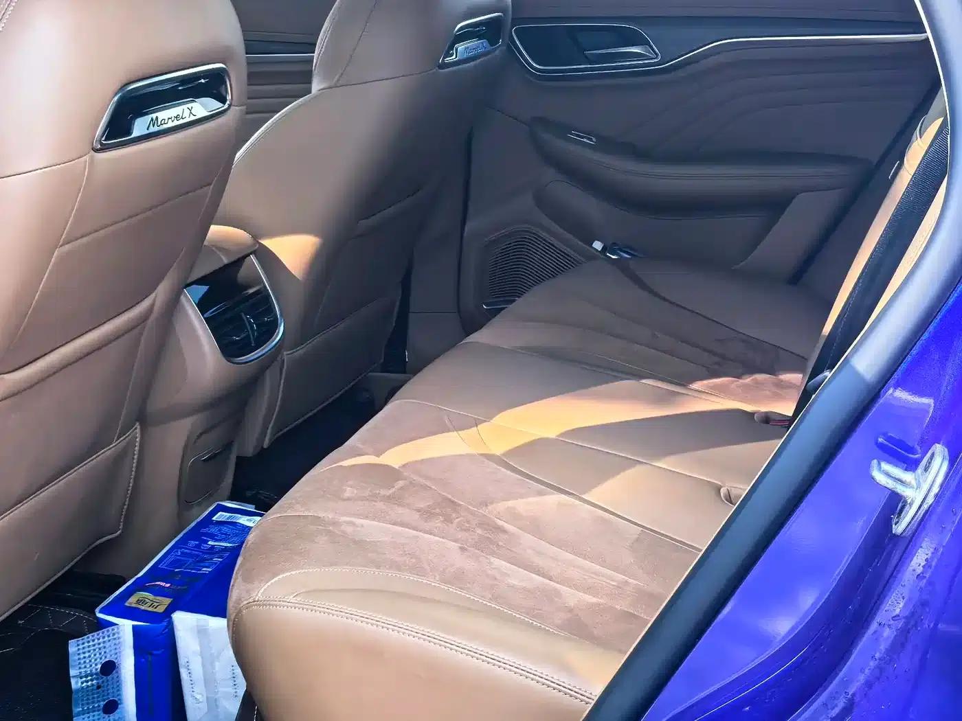Roewe MARVEL X 2018 All-Wheel Drive Edition — миниатюра 8