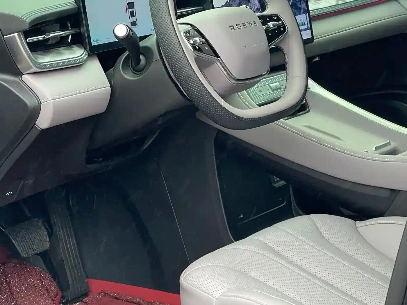 Roewe M7 DMH 2025 160km Enjoy Edition — миниатюра 7
