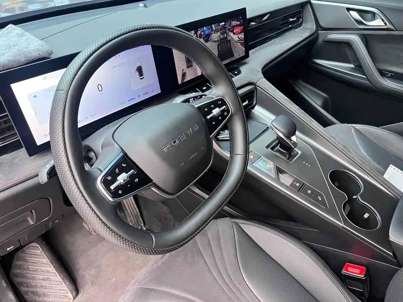 Roewe D5X DMH 2024 135 Flagship Edition — миниатюра 5