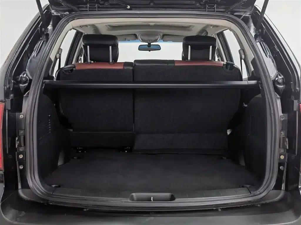 Roewe W5 2013 1.8T 2WD Automatic Sheng Yu Edition — миниатюра 16