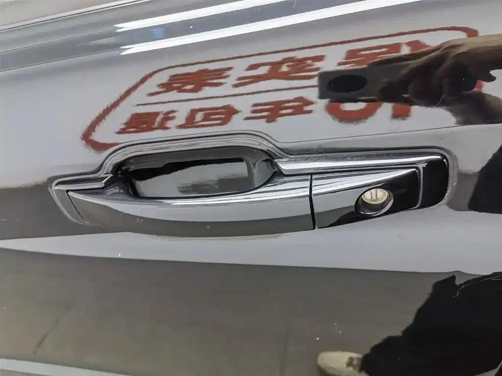 Roewe W5 2013 1.8T 2WD Automatic Sheng Yu Edition — миниатюра 18
