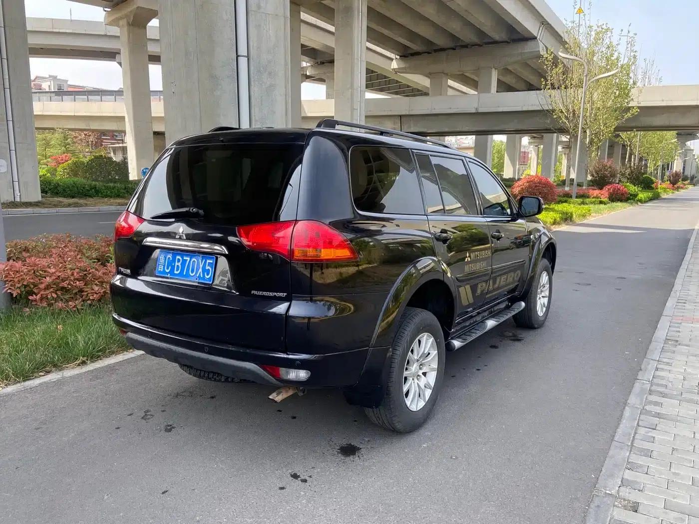 2013 Pajero Sport 3.0L Automatic 2WD Luxury Edition — миниатюра 3