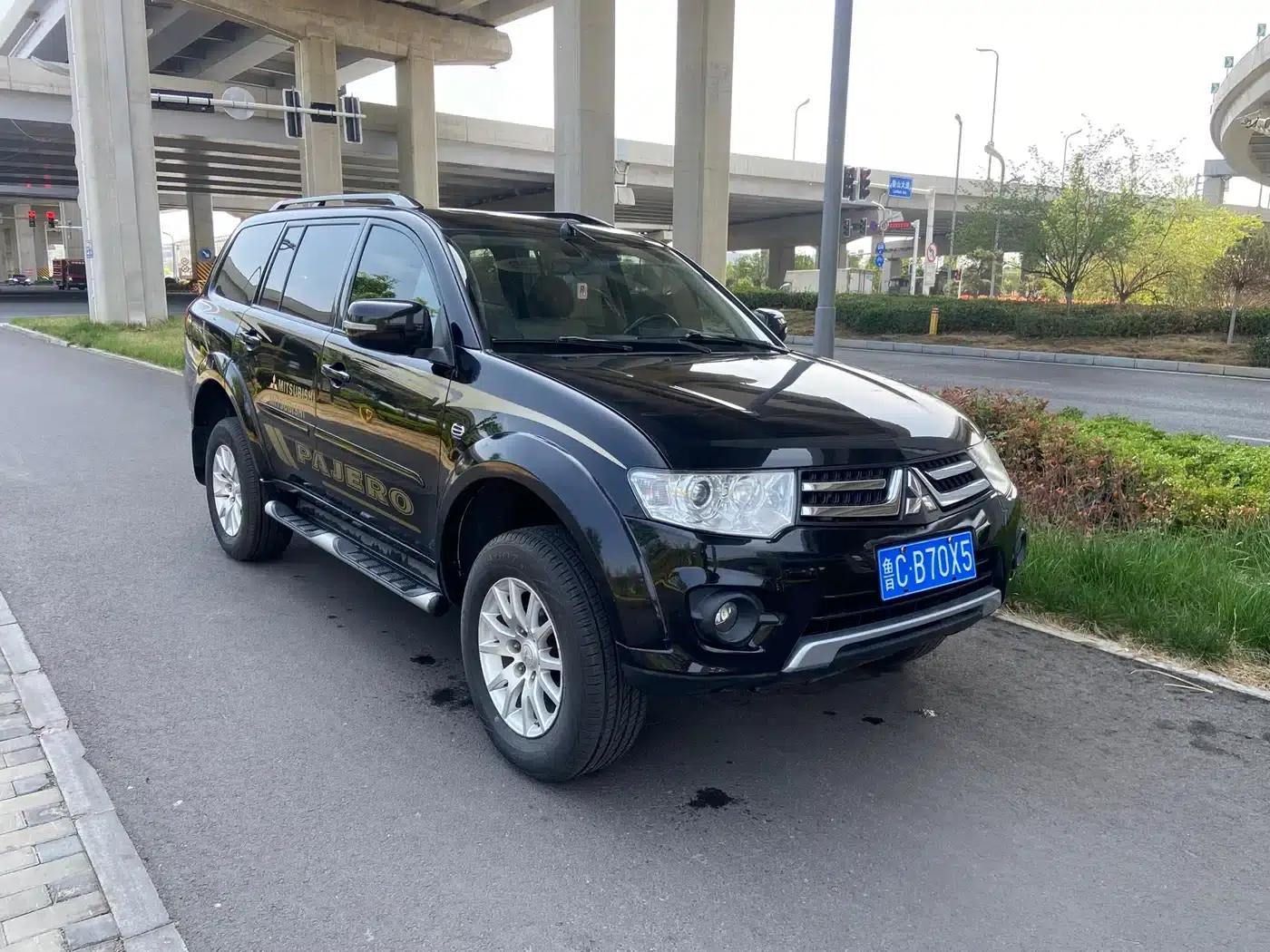 2013 Pajero Sport 3.0L Automatic 2WD Luxury Edition — миниатюра 4