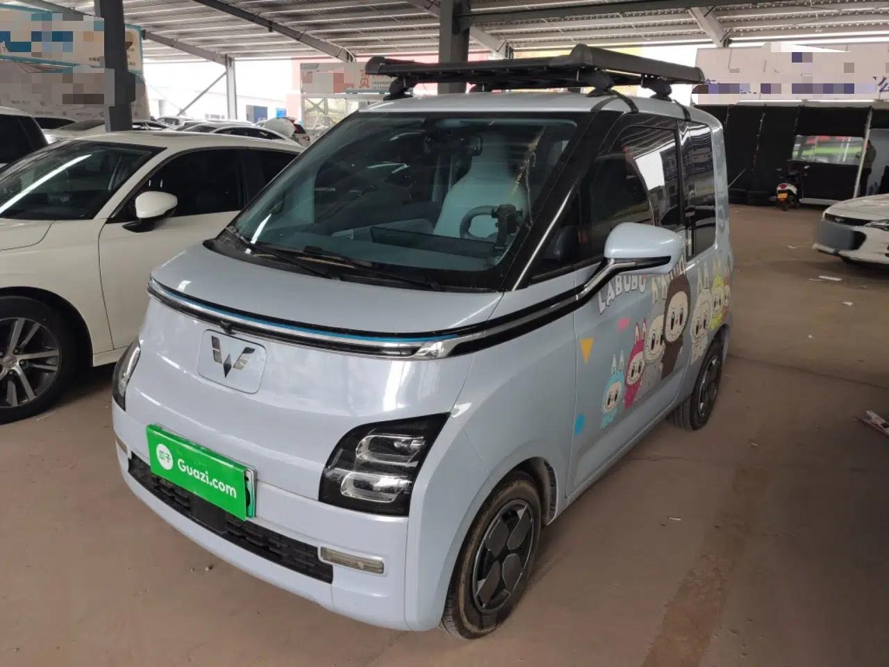 Wuling Air ev 2023 - Four Seats - Advanced Edition — миниатюра 1