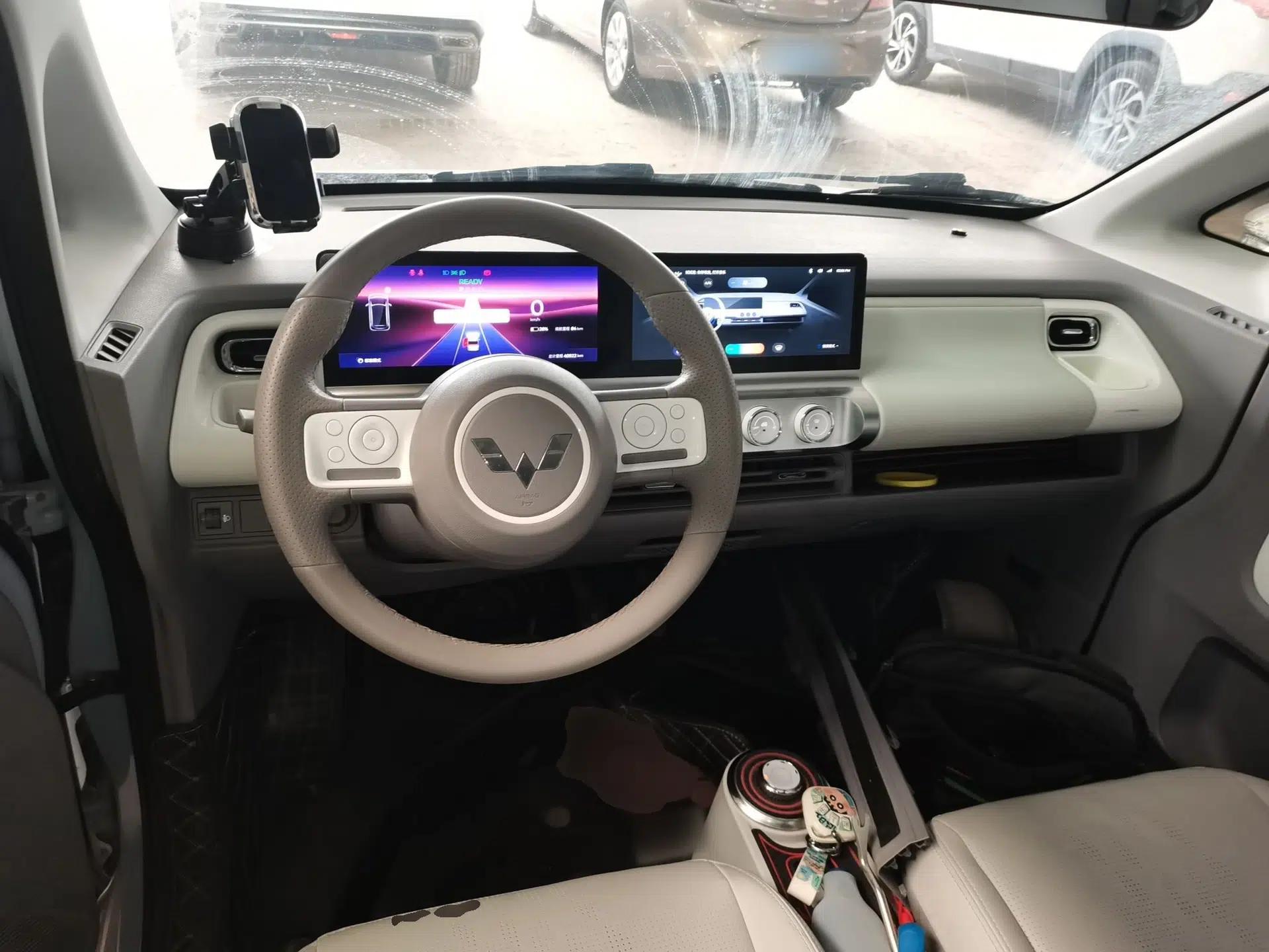Wuling Air ev 2023 - Four Seats - Advanced Edition — миниатюра 13