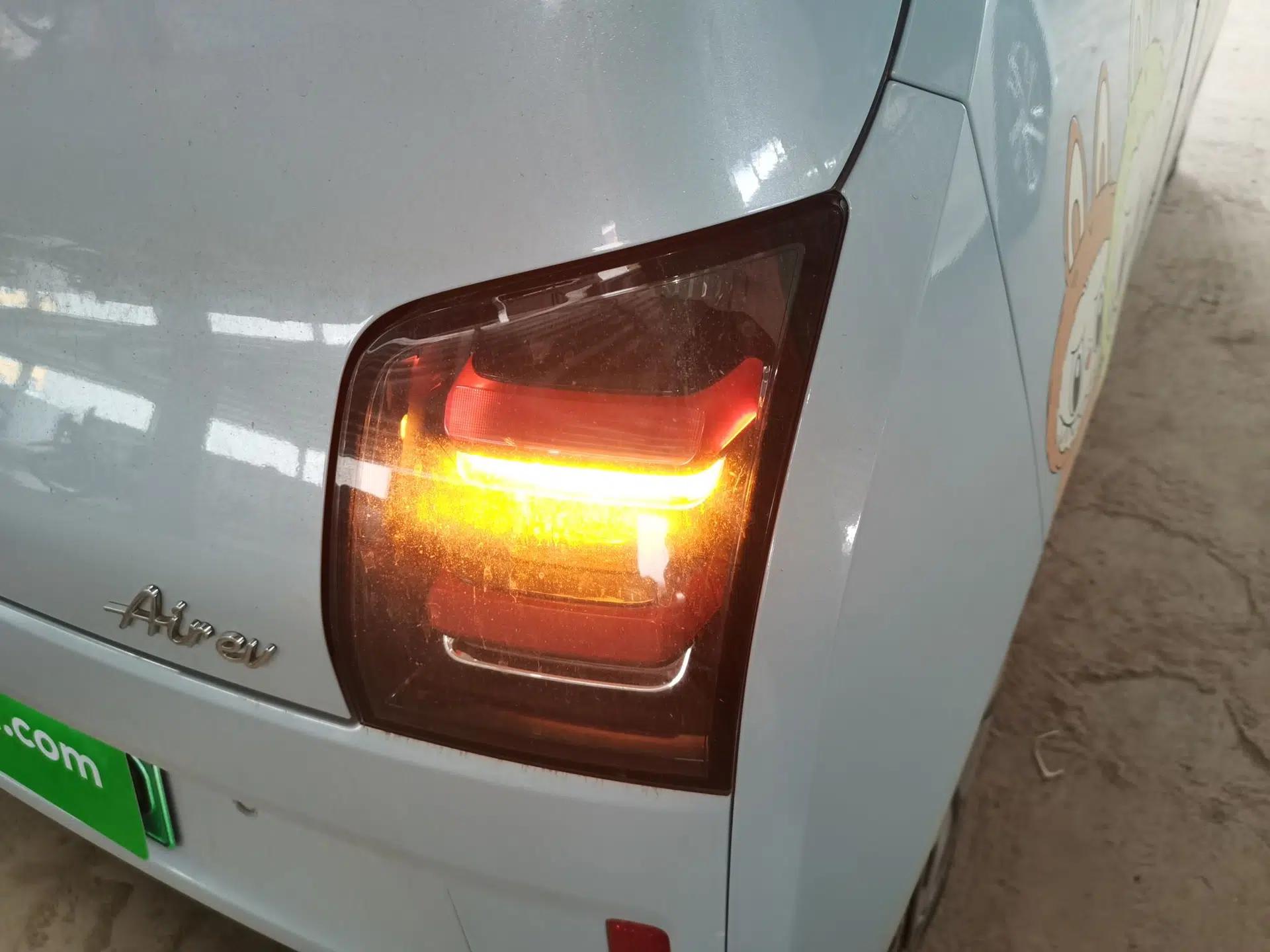 Wuling Air ev 2023 - Four Seats - Advanced Edition — миниатюра 7