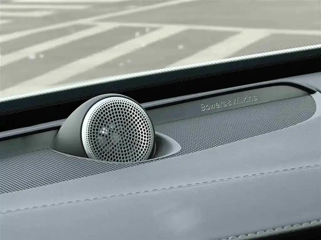 2022 Volvo XC90 Plug-in Hybrid E-Drive Hybrid T8 Inscription Luxury Edition (7-seater) — миниатюра 17