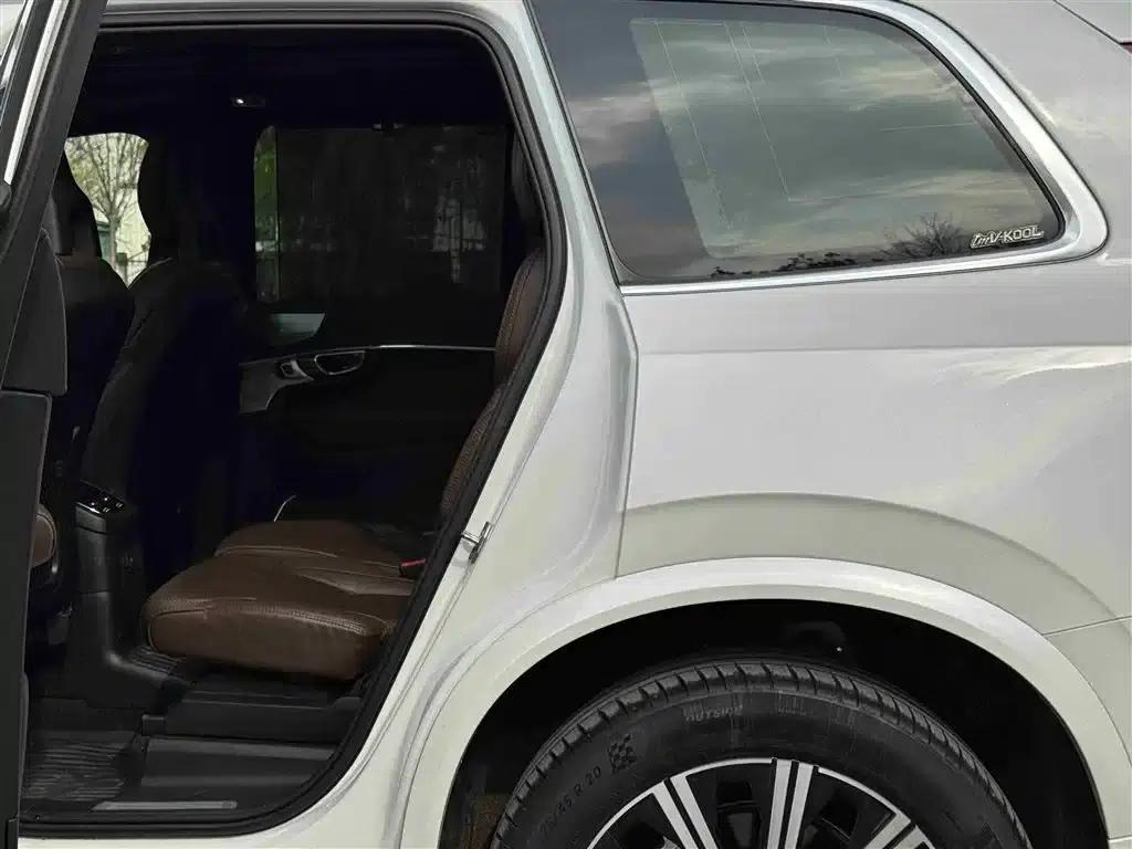 2022 Volvo XC90 Plug-in Hybrid E-Drive Hybrid T8 Inscription Luxury Edition (7-seater) — миниатюра 7