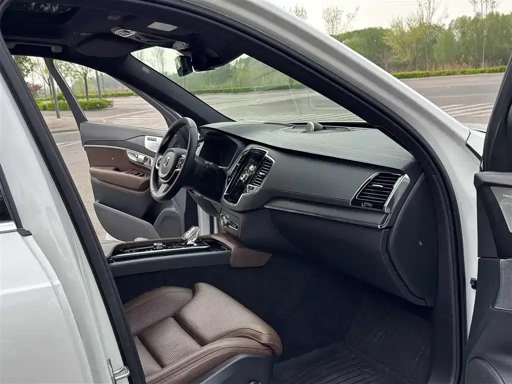 2022 Volvo XC90 Plug-in Hybrid E-Drive Hybrid T8 Inscription Luxury Edition (7-seater) — миниатюра 8
