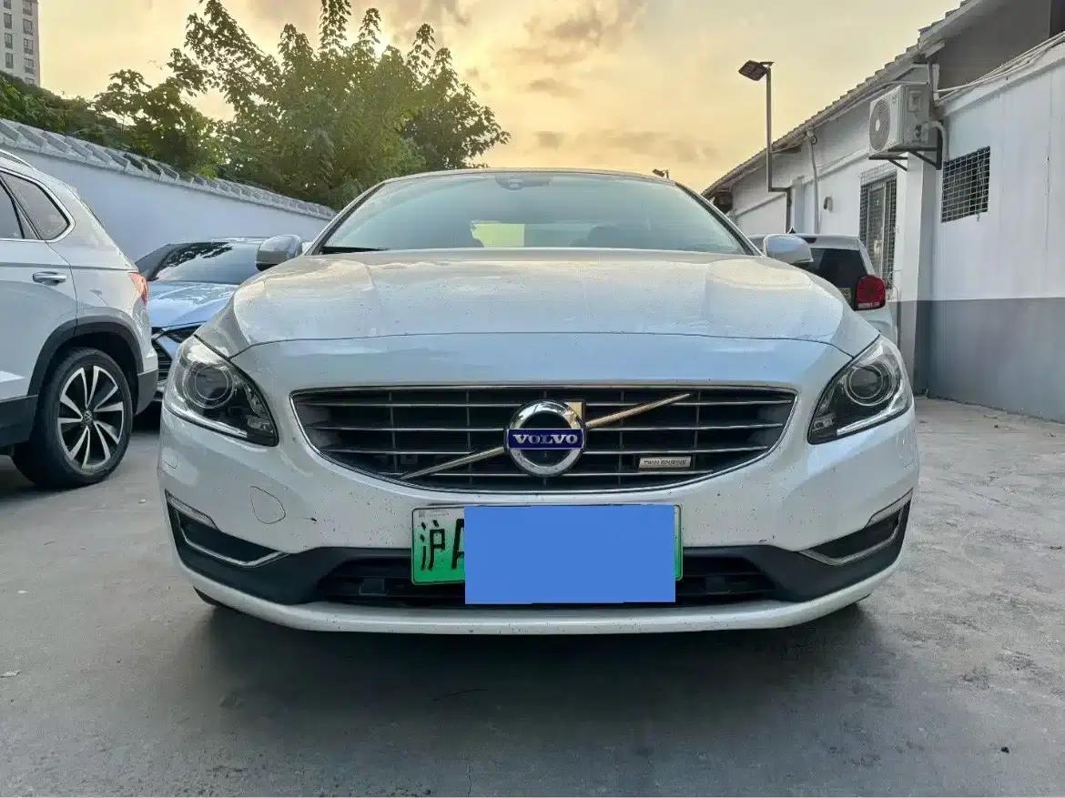 2015 Volvo S60 Plug-in Hybrid, S60L E-Drive Hybrid T6 Smart Edition — миниатюра 2