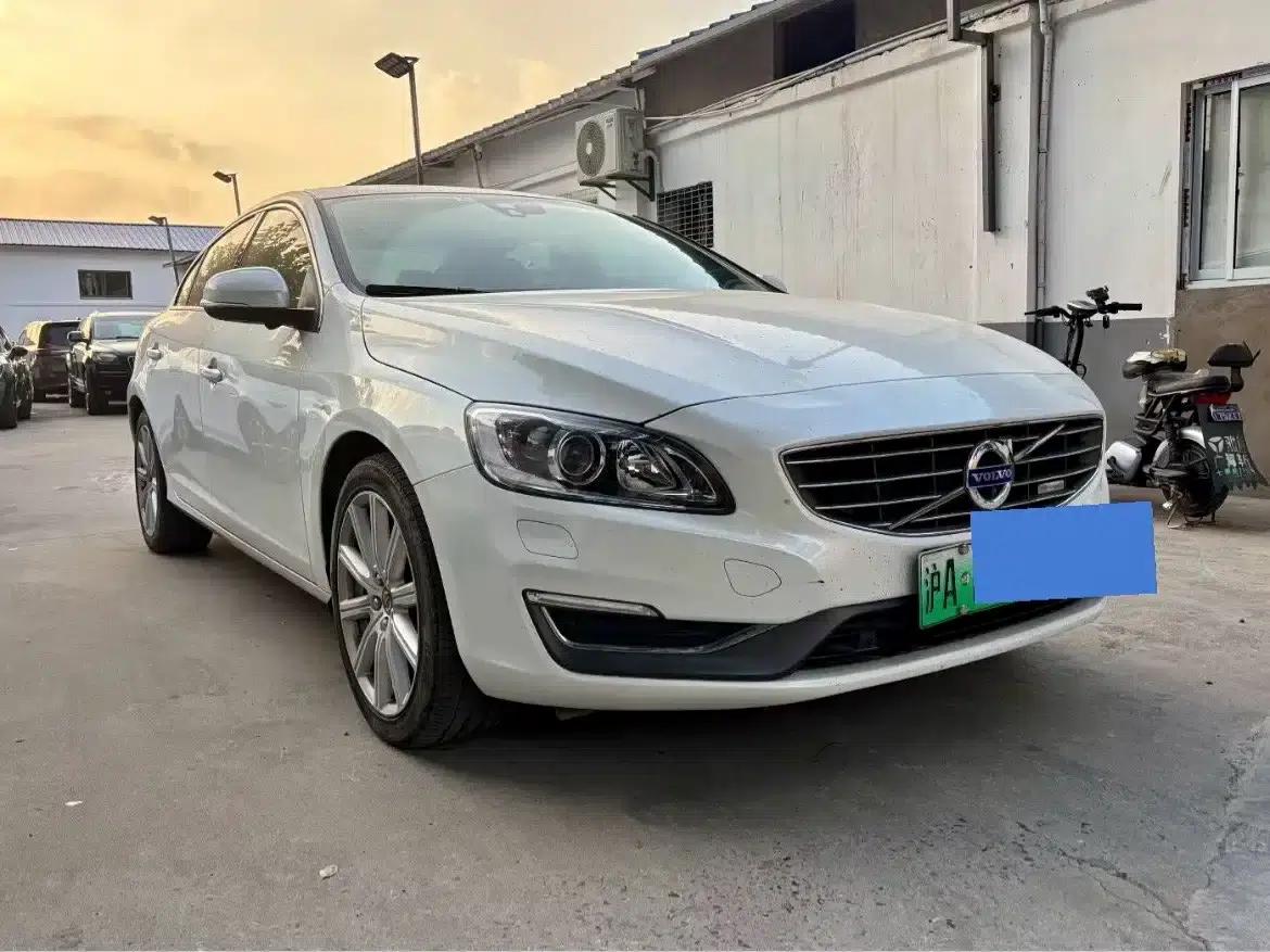 2015 Volvo S60 Plug-in Hybrid, S60L E-Drive Hybrid T6 Smart Edition — миниатюра 3