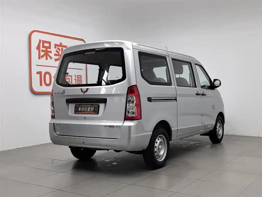 Wuling Rongguang S 2023 1.5L Basic Model 5/7 Seats — миниатюра 2