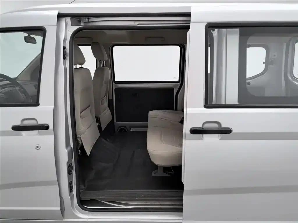 Wuling Rongguang S 2023 1.5L Basic Model 5/7 Seats — миниатюра 15