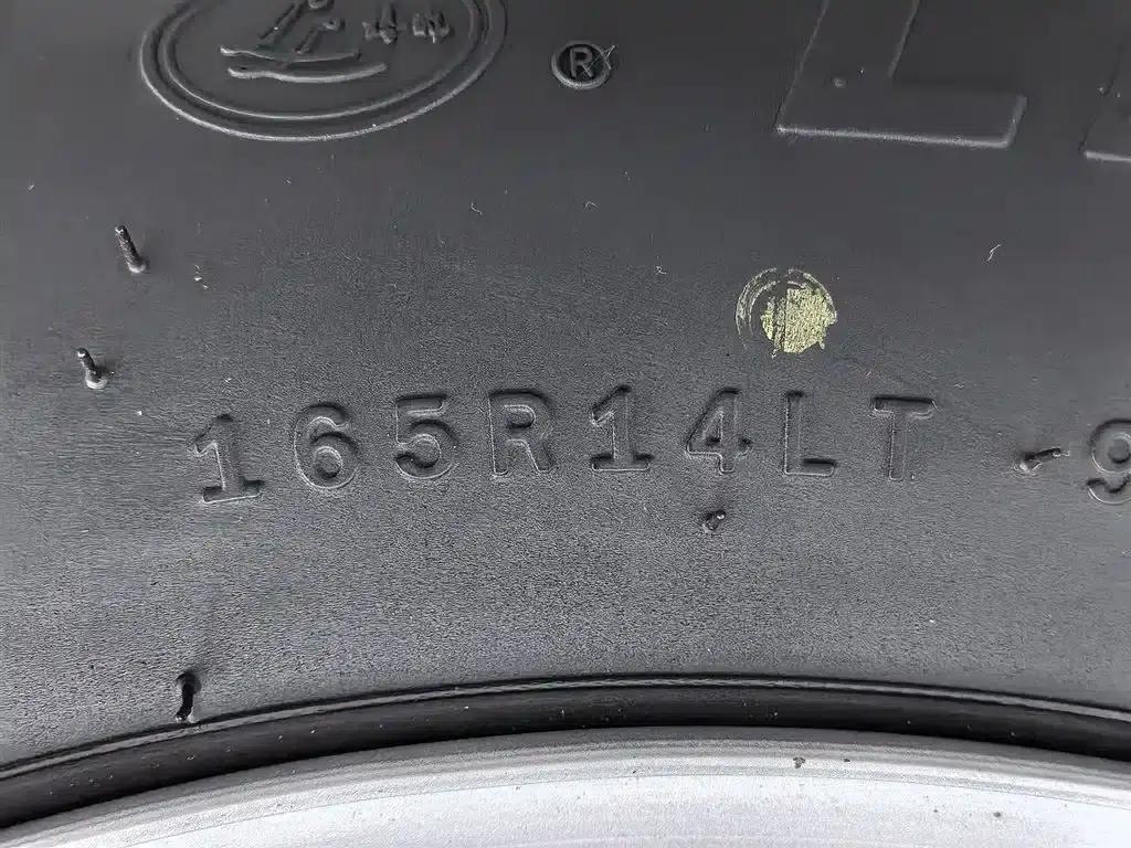 Wuling Rongguang S 2023 1.5L Basic Model 5/7 Seats — миниатюра 24