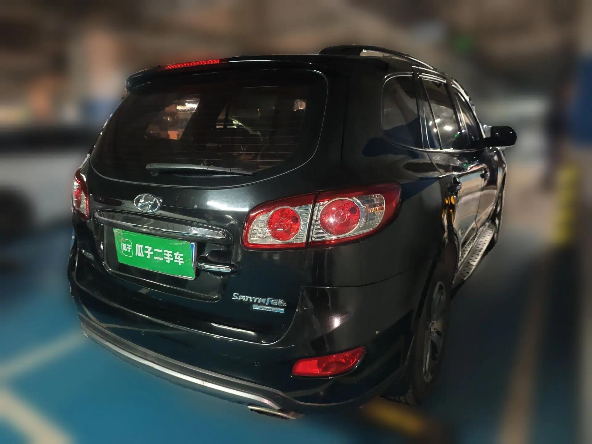 Hyundai Santa Fe Classic 2012 2.4 Comfort Edition 7-Seater Four-Wheel Drive — миниатюра 6