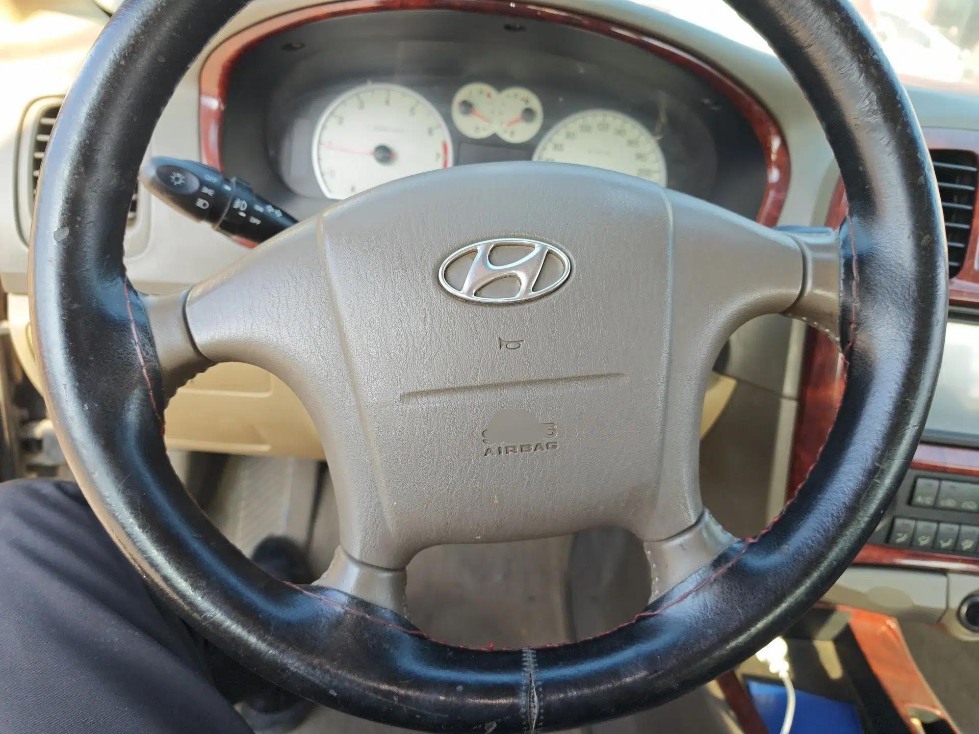 Hyundai MoInca 2009 1.8L Manual Luxury Edition GL — миниатюра 11