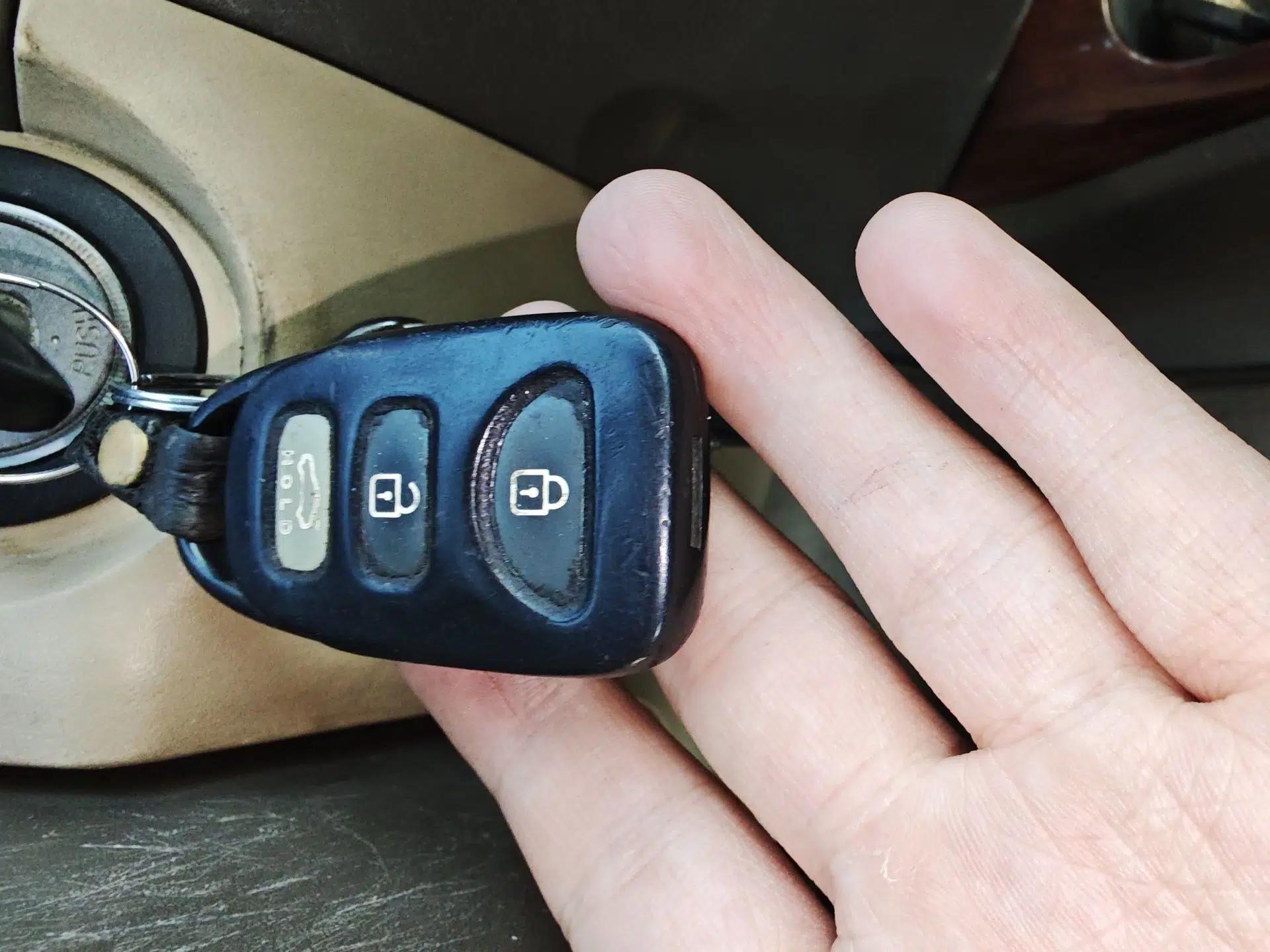 Hyundai MoInca 2009 1.8L Manual Luxury Edition GL — миниатюра 9