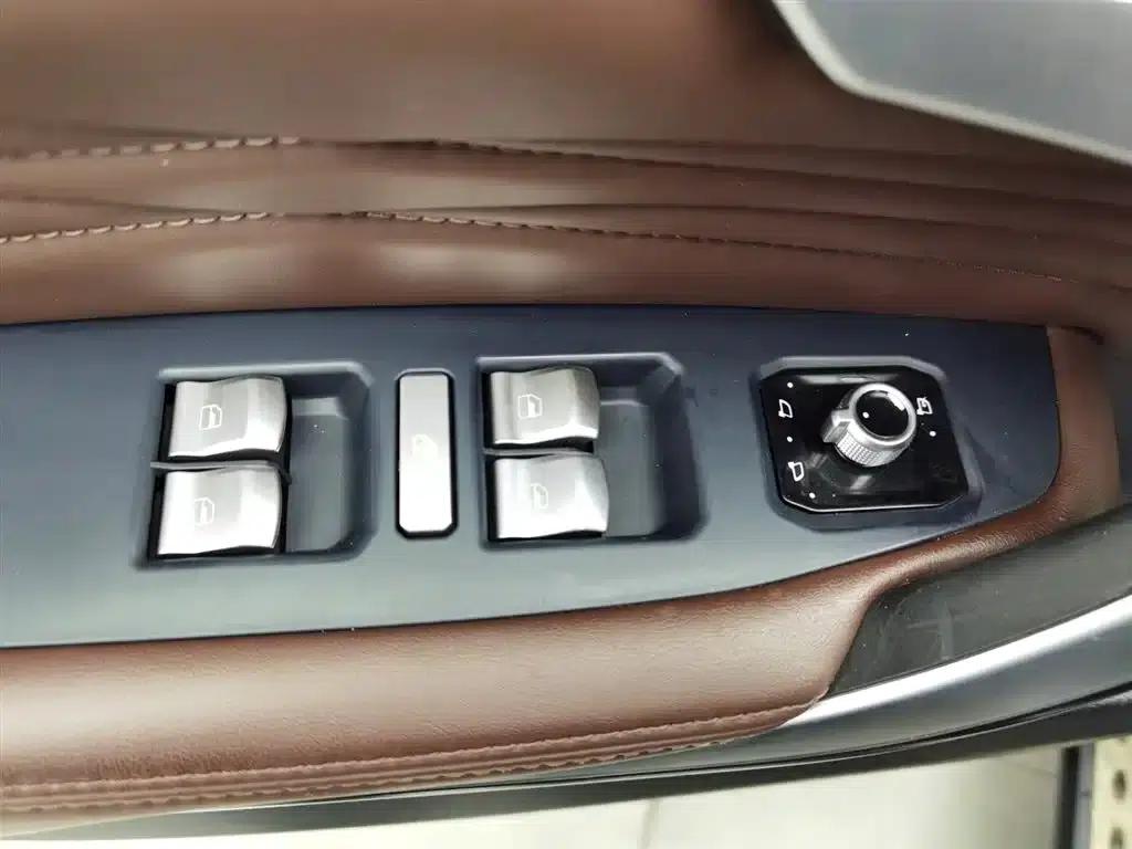 Wey P8 2018 2.0T Flagship Edition — миниатюра 9