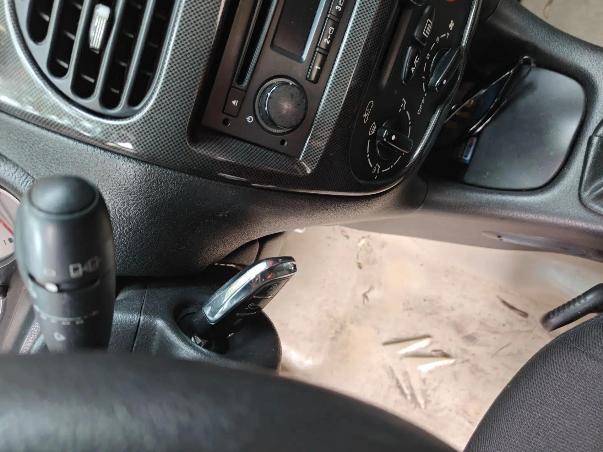 Citroen C2 2010 1.4L Manual Comfort Edition — миниатюра 9