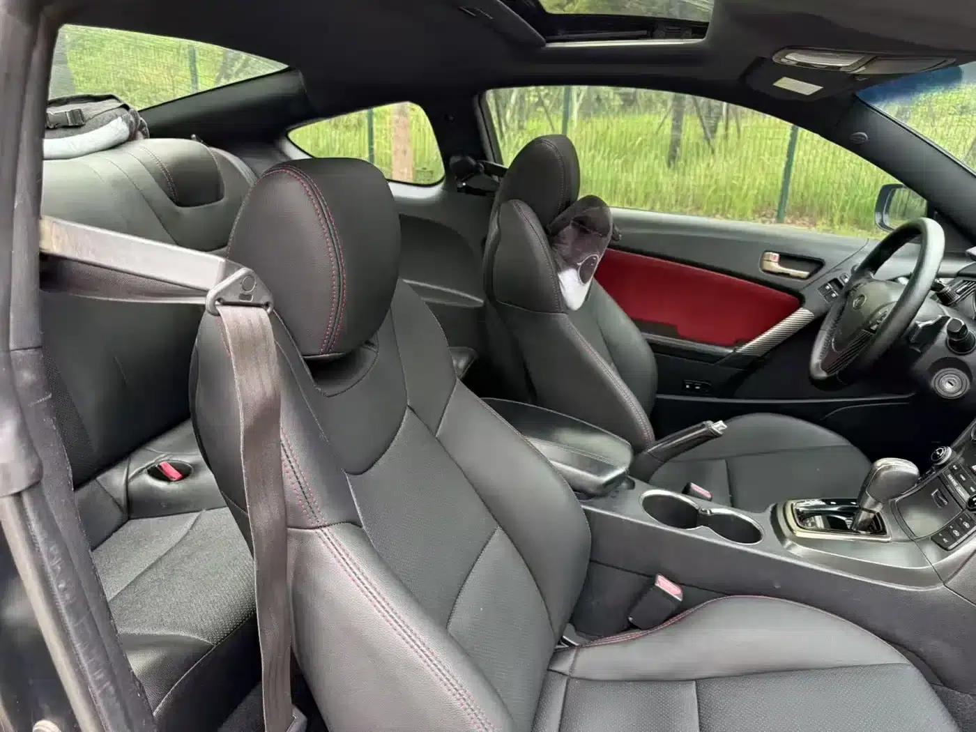 Genesis Coupe 2012 2.0T Automatic Elegant Edition — миниатюра 14