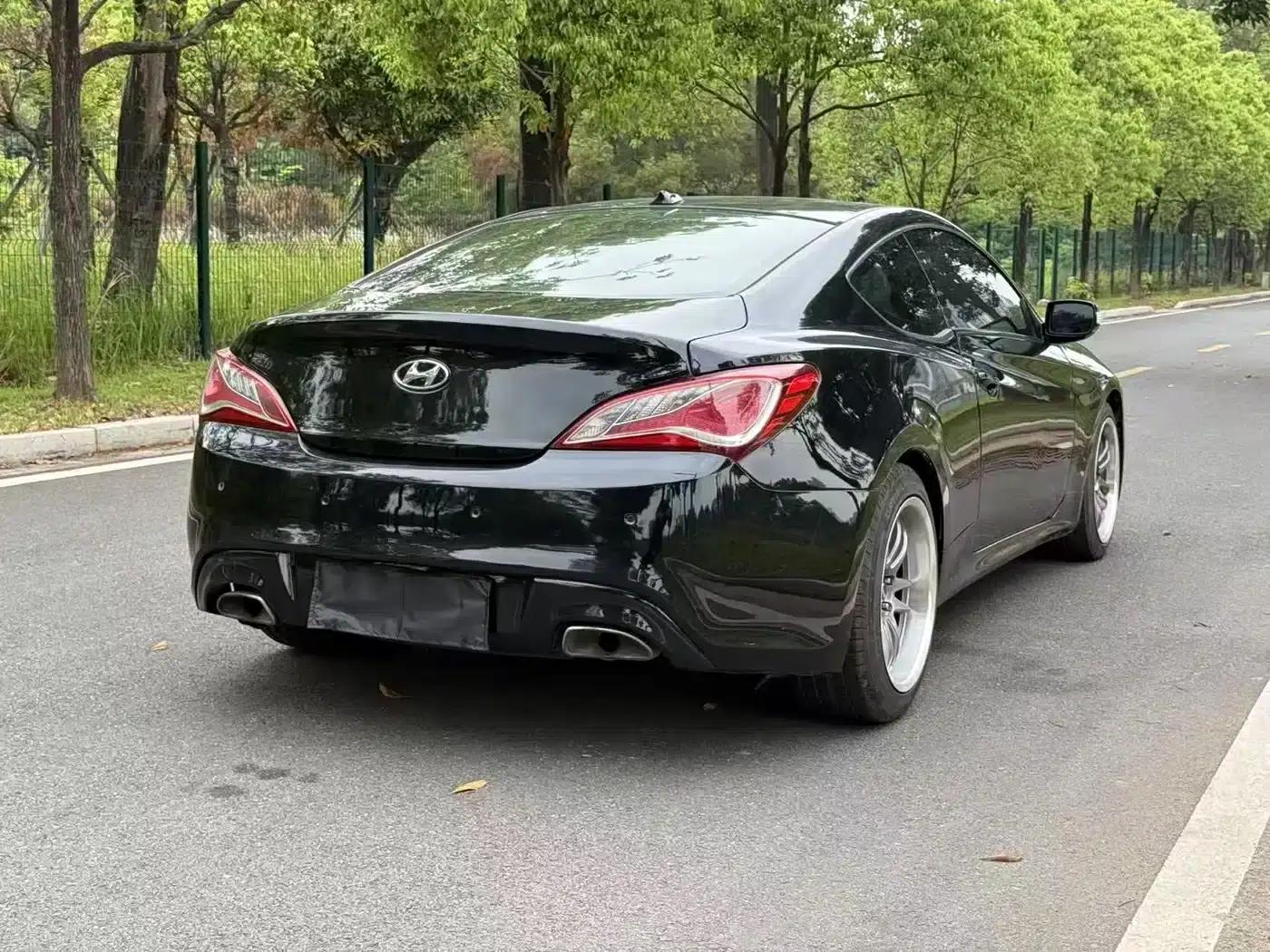 Genesis Coupe 2012 2.0T Automatic Elegant Edition — миниатюра 7