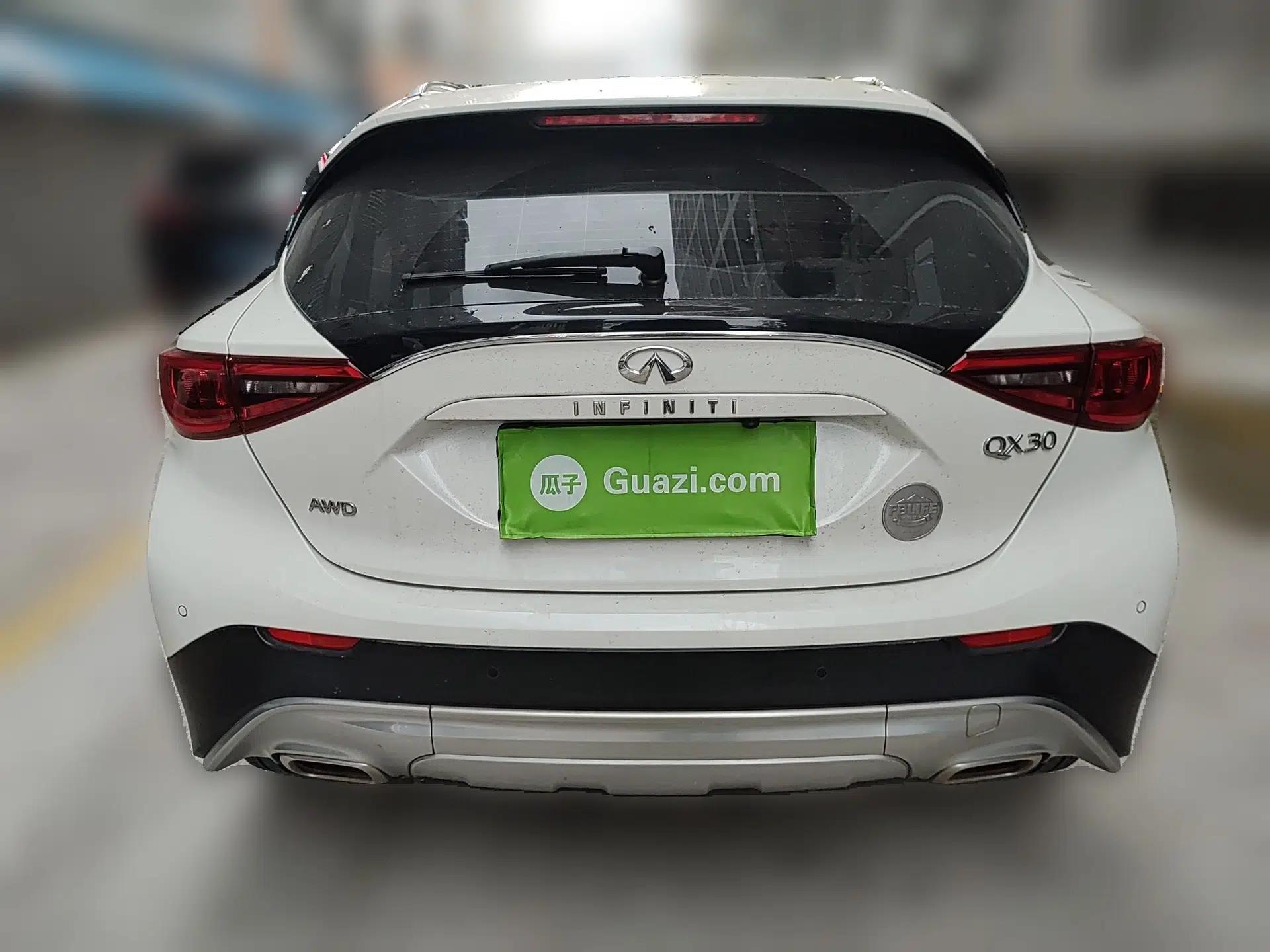Infiniti QX30 2017 2.0T Four-Wheel Drive Fashion Edition — миниатюра 5