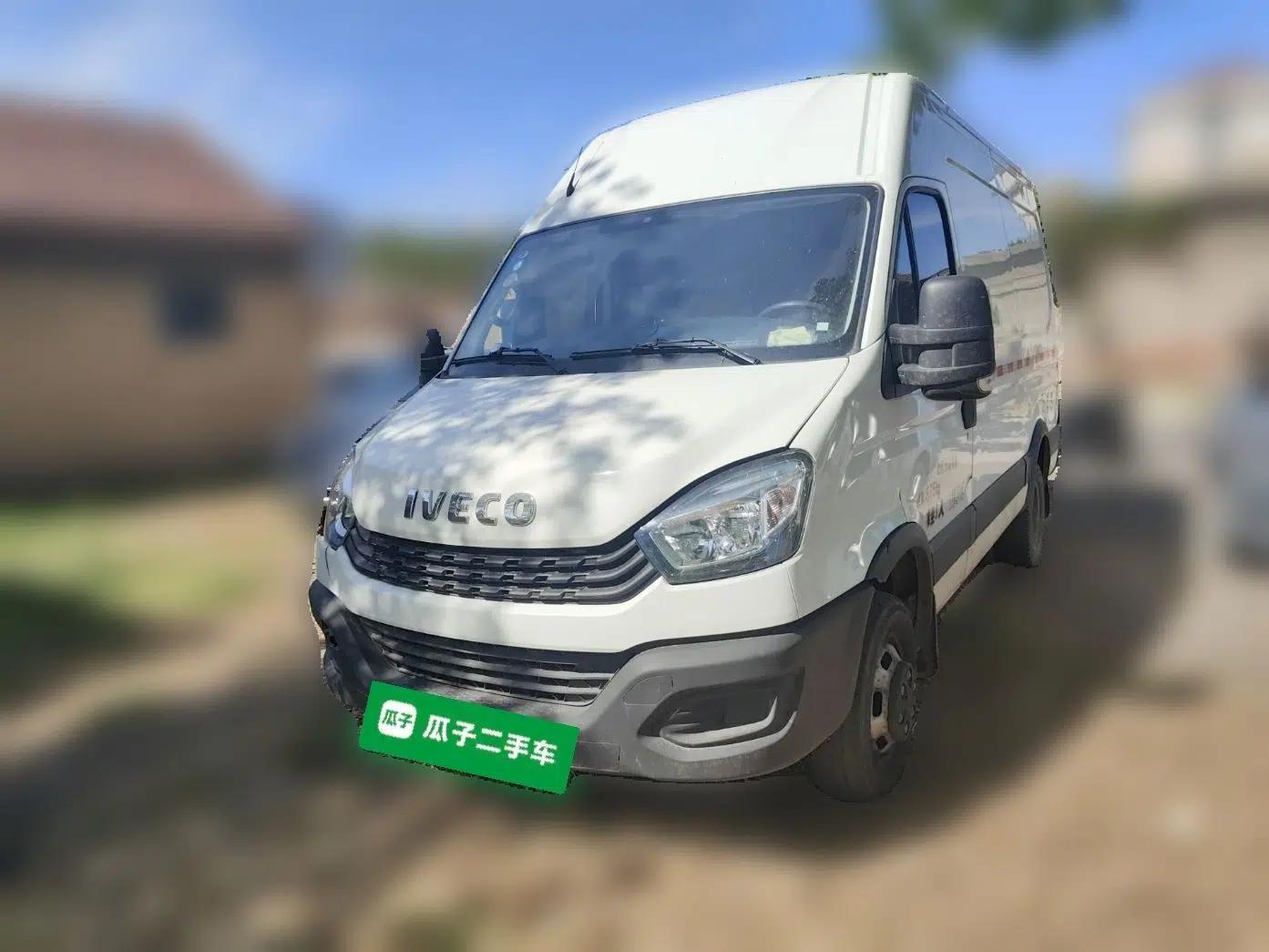 Iveco Eurocargo 2021 2.0T Manual - Yunrui Long Wheelbase Short Overhang High Roof Manual Doors – F1A — миниатюра 1
