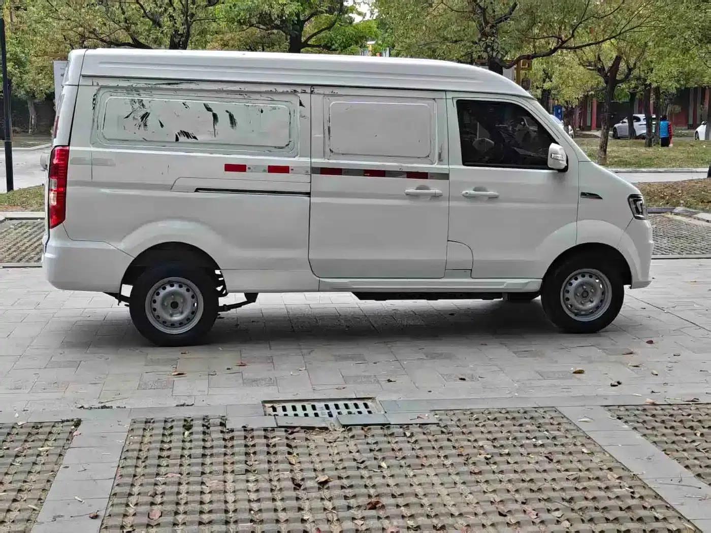 Remote E5 2022 E5L Pure Electric Van (Ningde) 41.86kWh — миниатюра 7