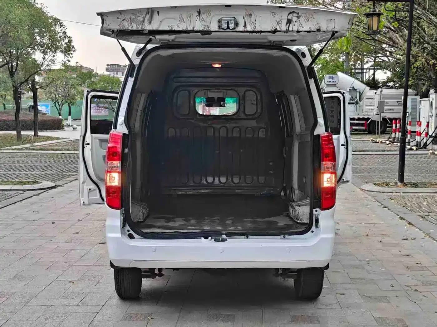 Remote E5 2022 E5L Pure Electric Van (Ningde) 41.86kWh — миниатюра 10