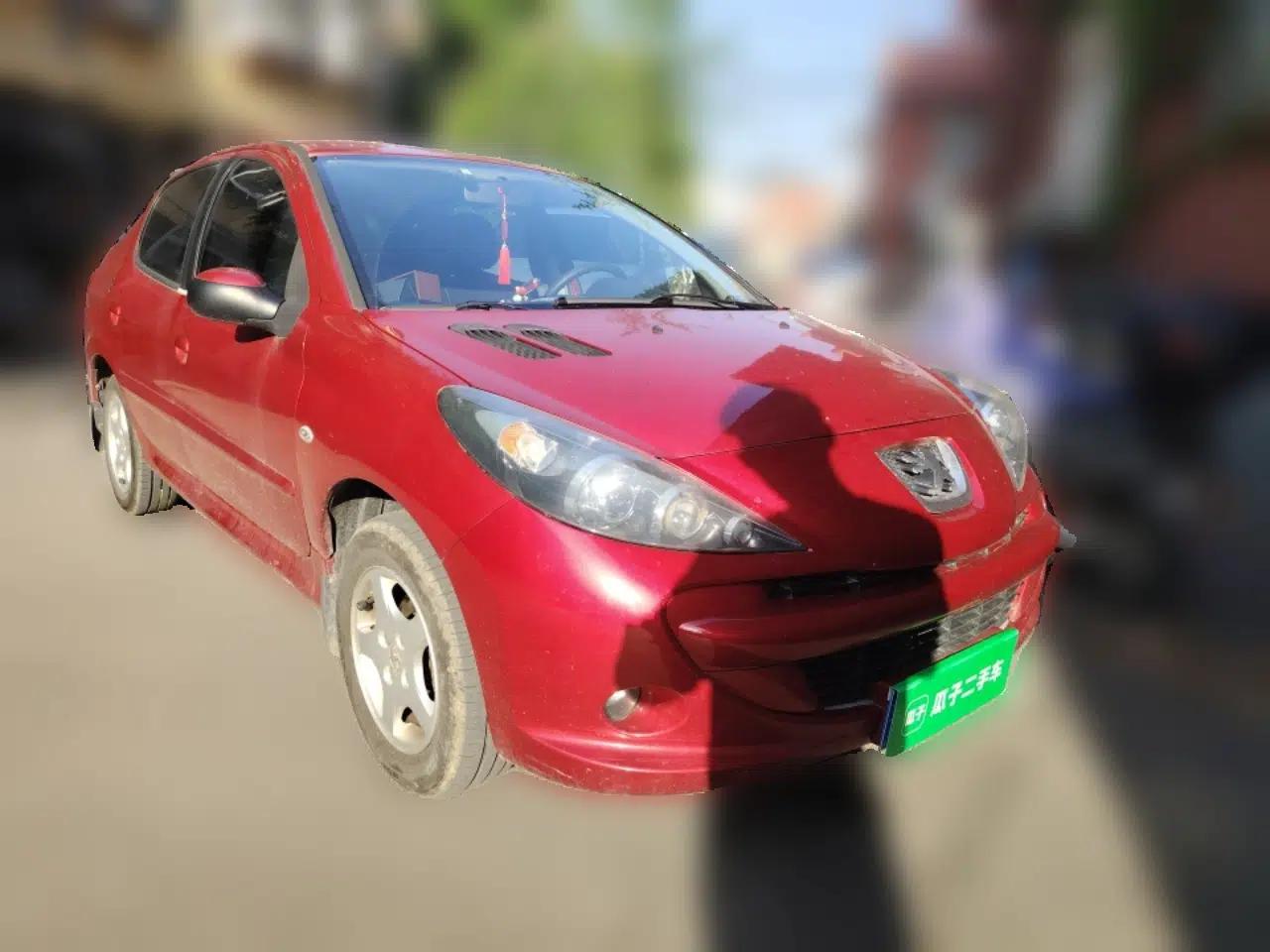 Peugeot 207 2011 Sedan 1.4L Manual Yule Edition — миниатюра 3