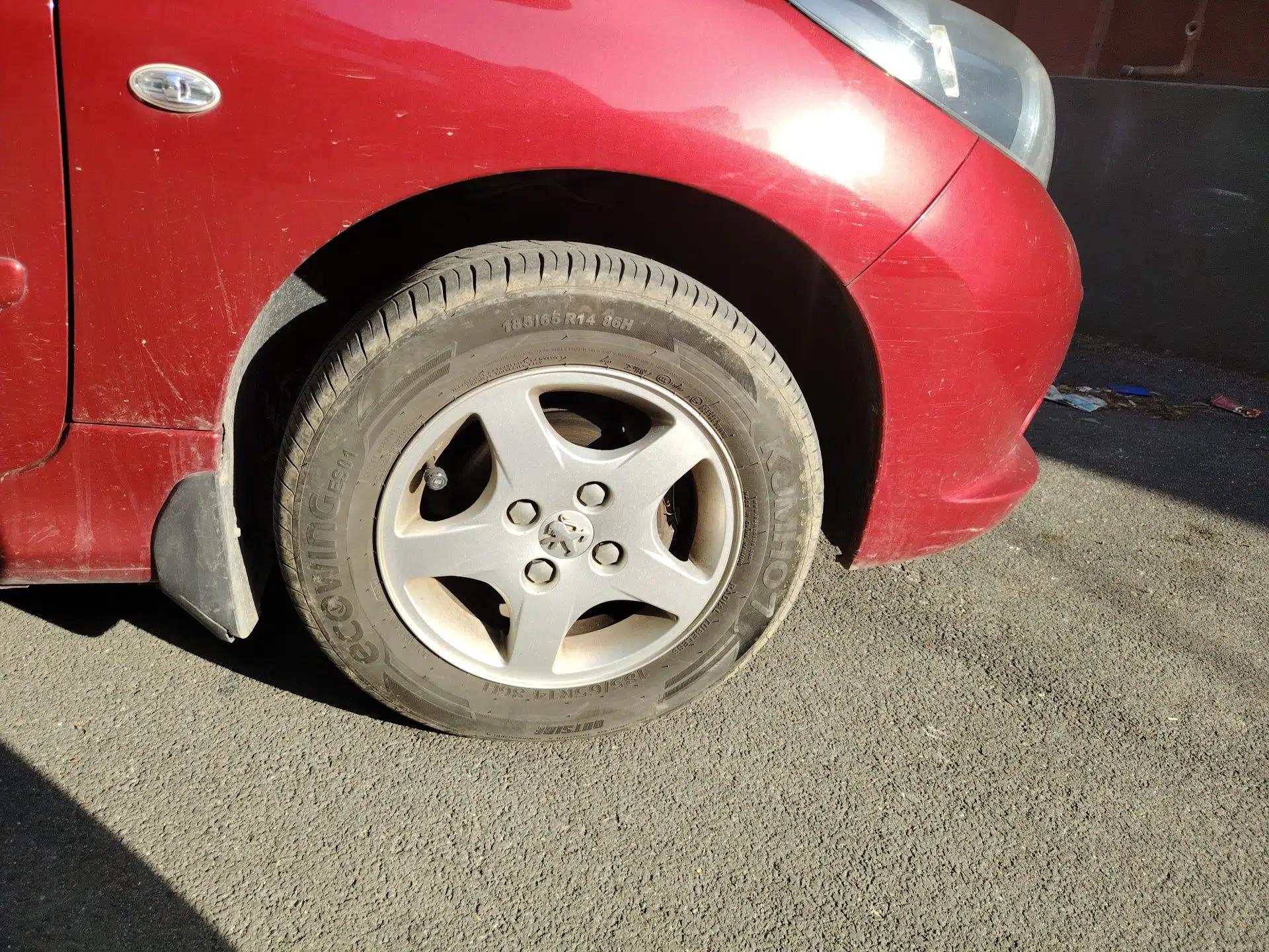 Peugeot 207 2011 Sedan 1.4L Manual Yule Edition — миниатюра 8
