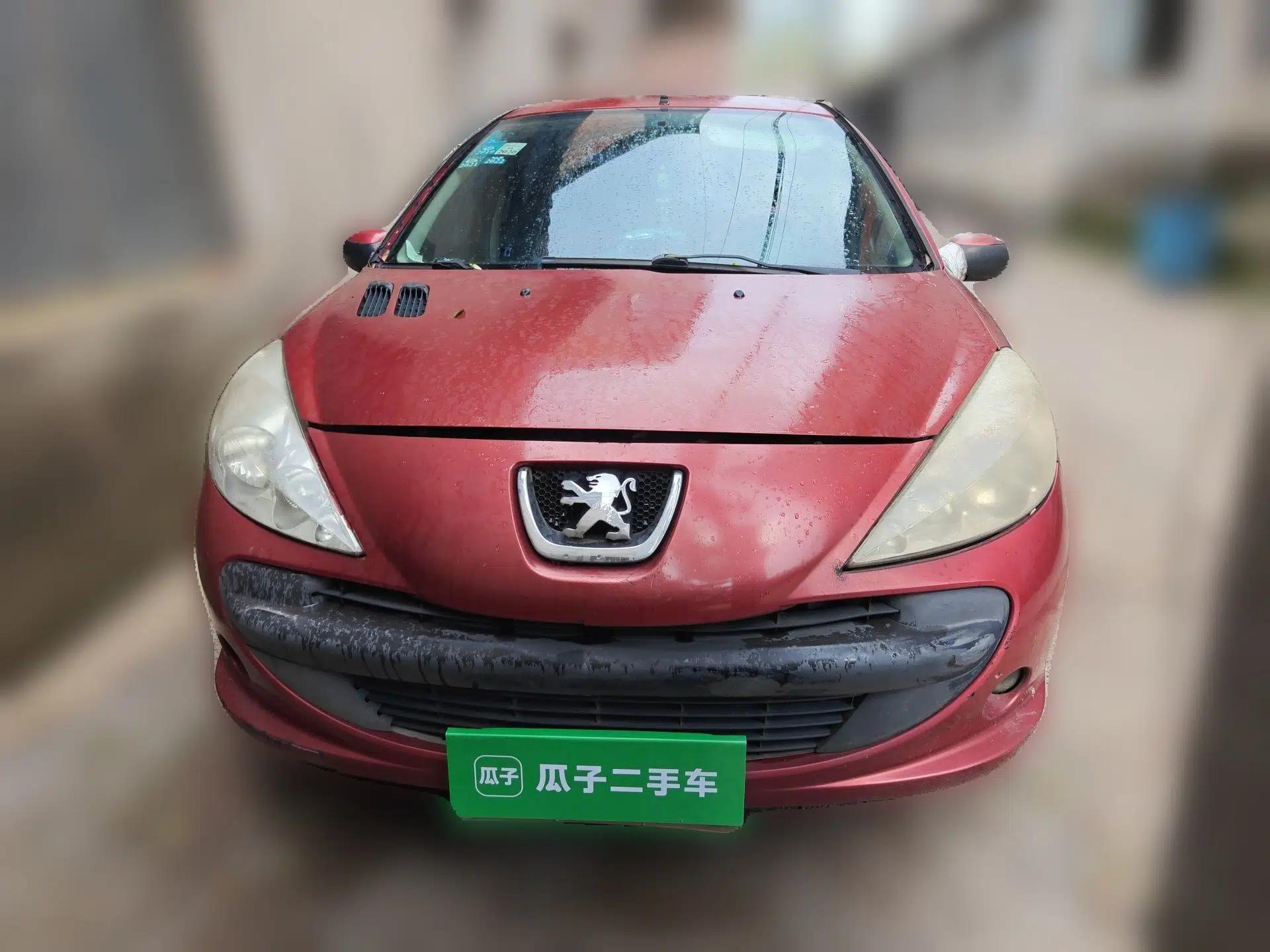 Peugeot 207 2010 Hatchback 1.4L Manual Yule Edition — миниатюра 2