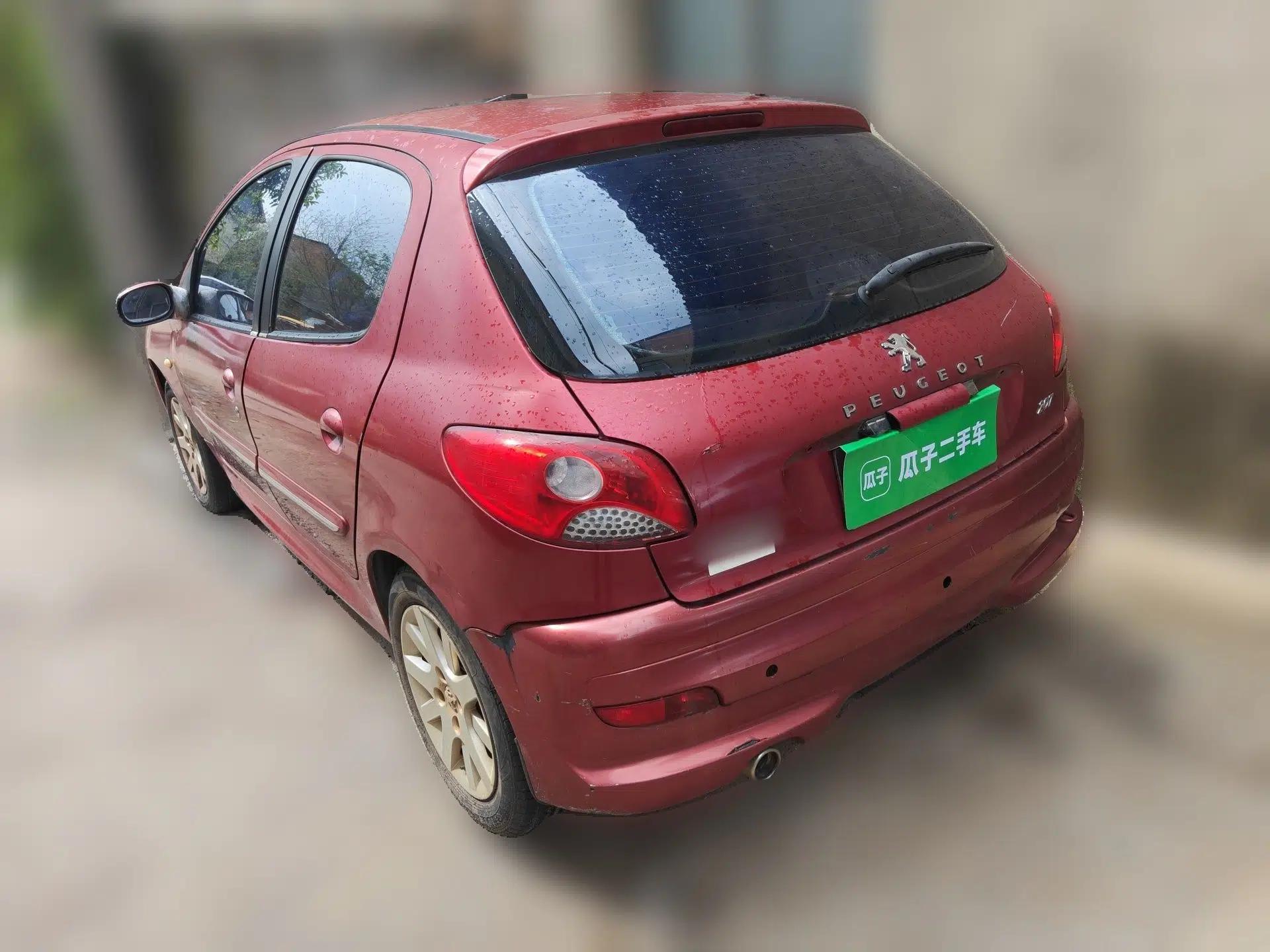 Peugeot 207 2010 Hatchback 1.4L Manual Yule Edition — миниатюра 4