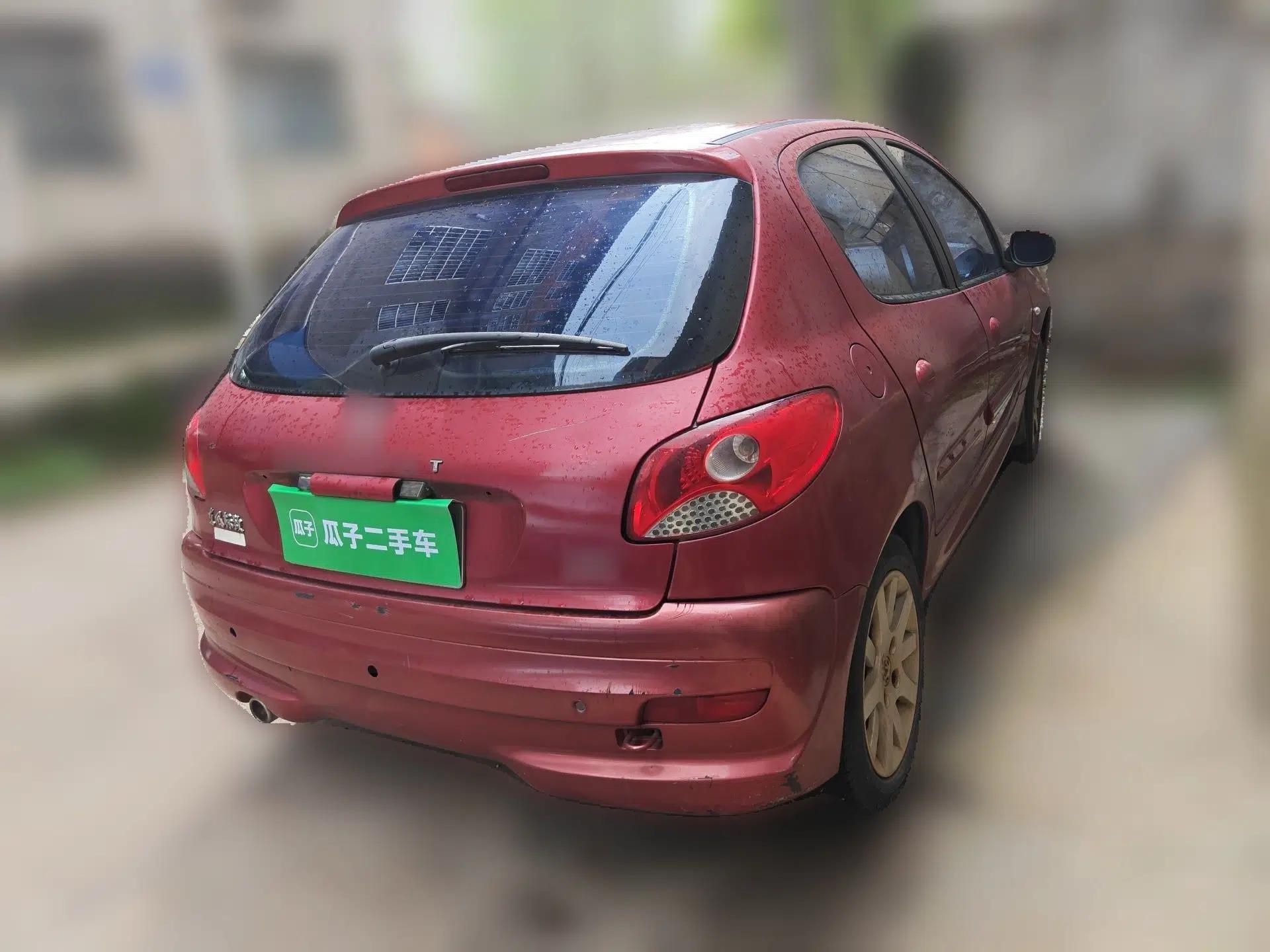 Peugeot 207 2010 Hatchback 1.4L Manual Yule Edition — миниатюра 6