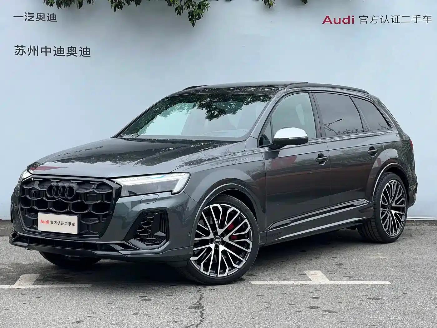 Audi SQ7 2024 4.0 TFSI — миниатюра 1