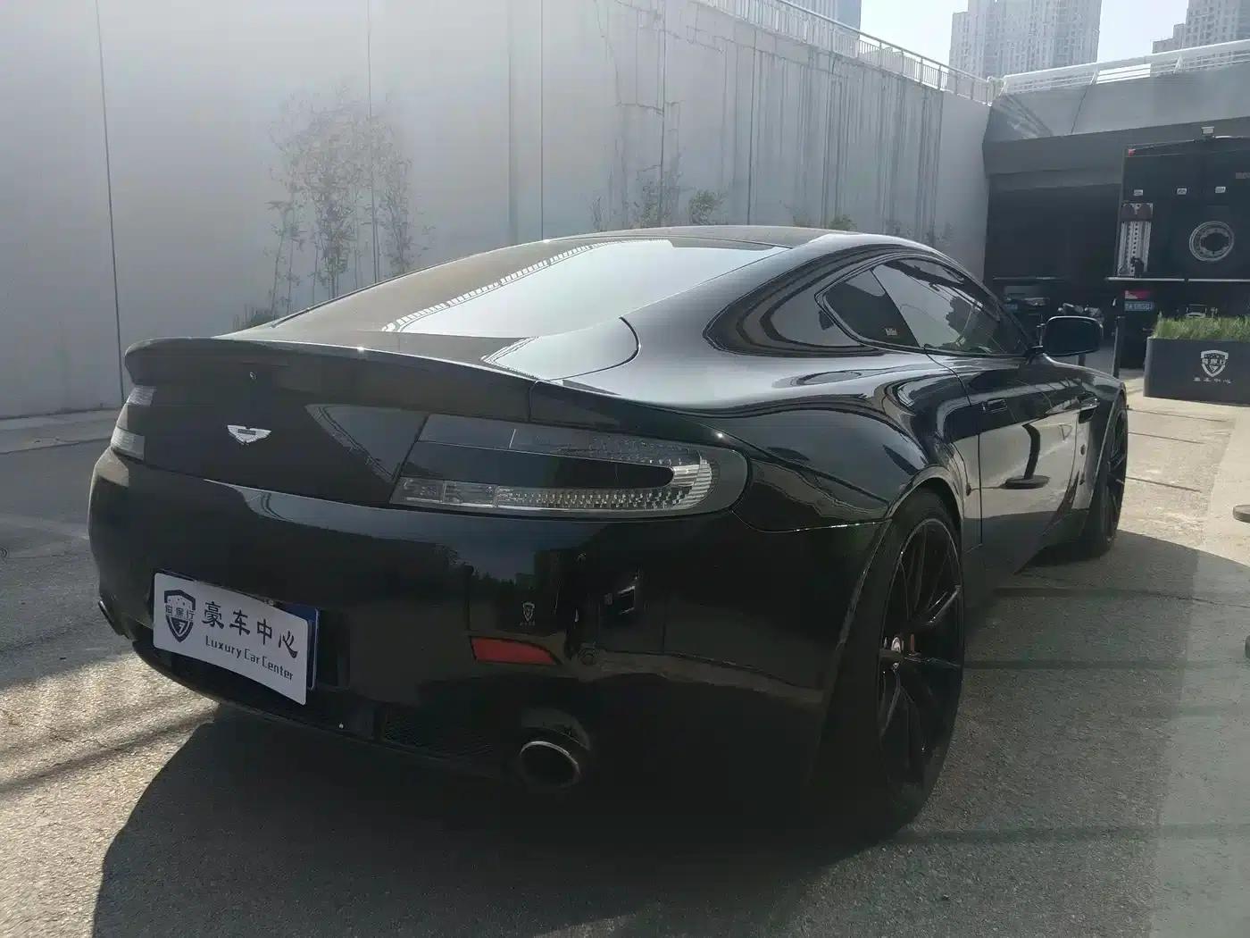 V8 Vantage 2008 4.7 Sportshift Roadster — миниатюра 10