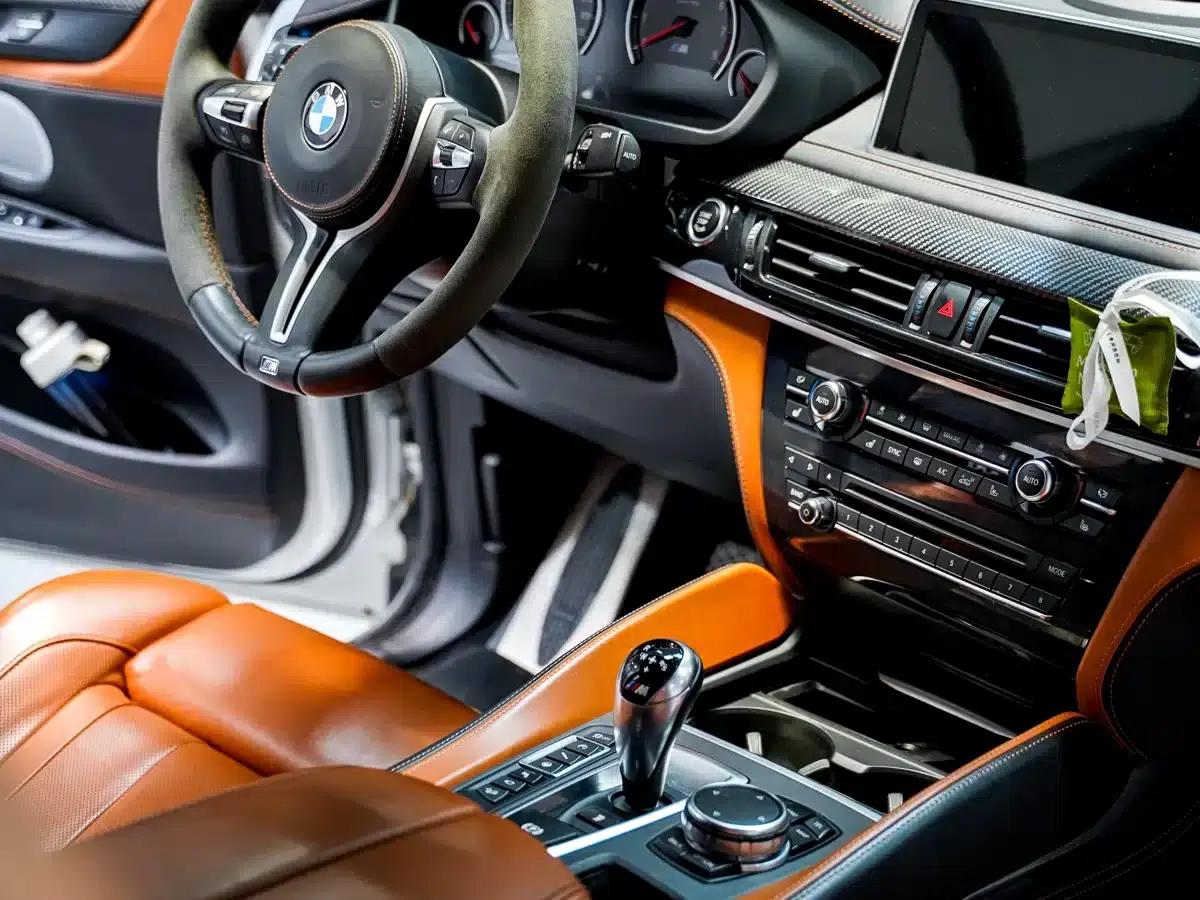 2015 BMW X6 M — миниатюра 13