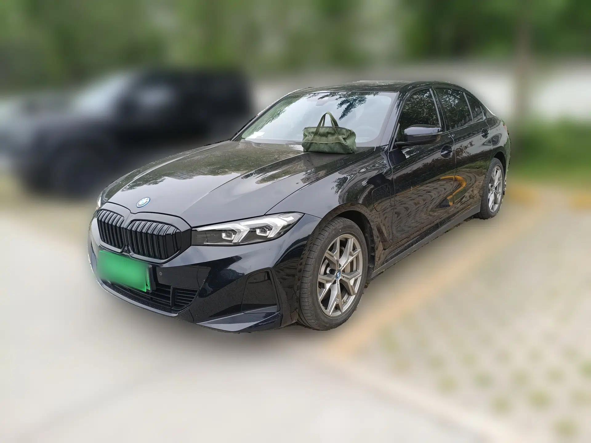 BMW i3 2024 eDrive 35 L — миниатюра 1