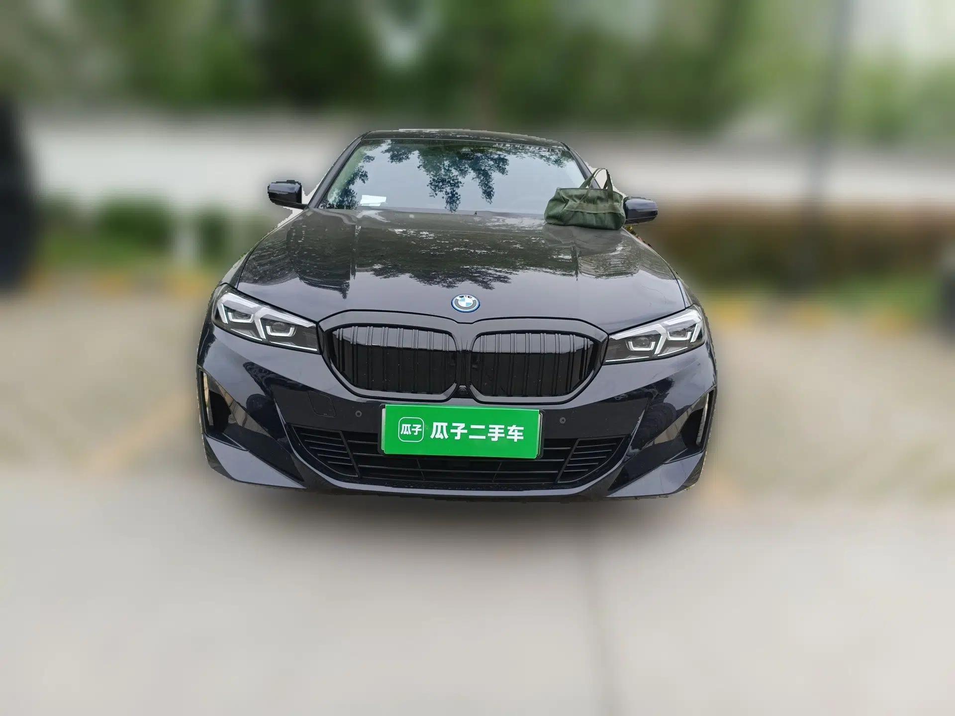 BMW i3 2024 eDrive 35 L — миниатюра 2