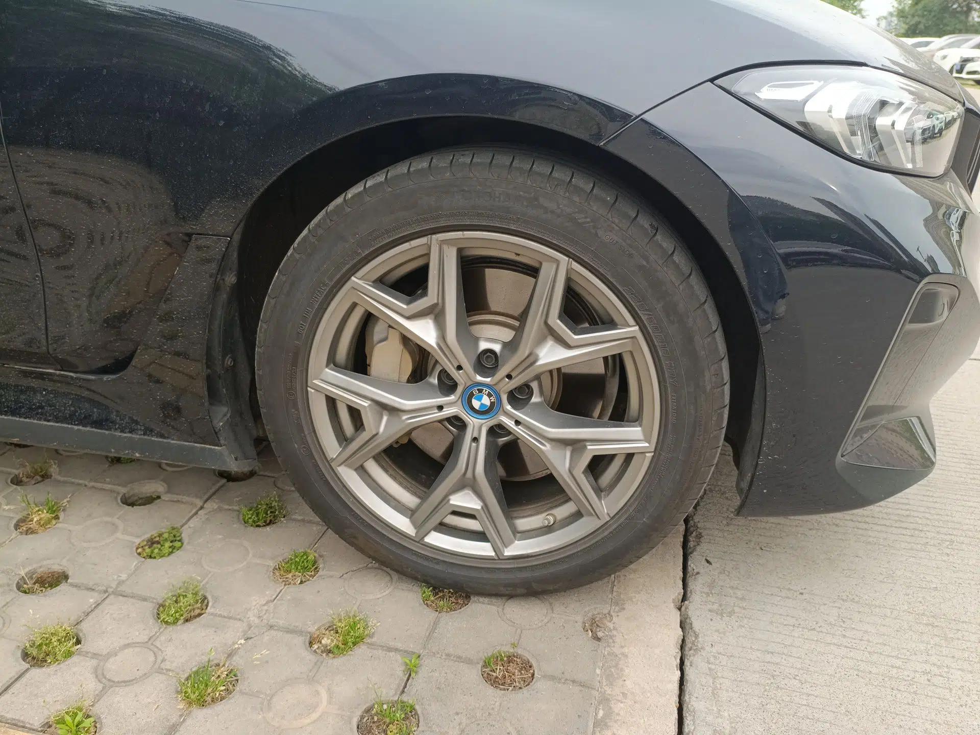 BMW i3 2024 eDrive 35 L — миниатюра 8