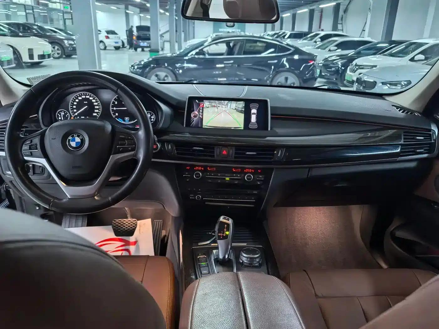 BMW X5 PHEV (Imported) 2016 xDrive40e — миниатюра 9