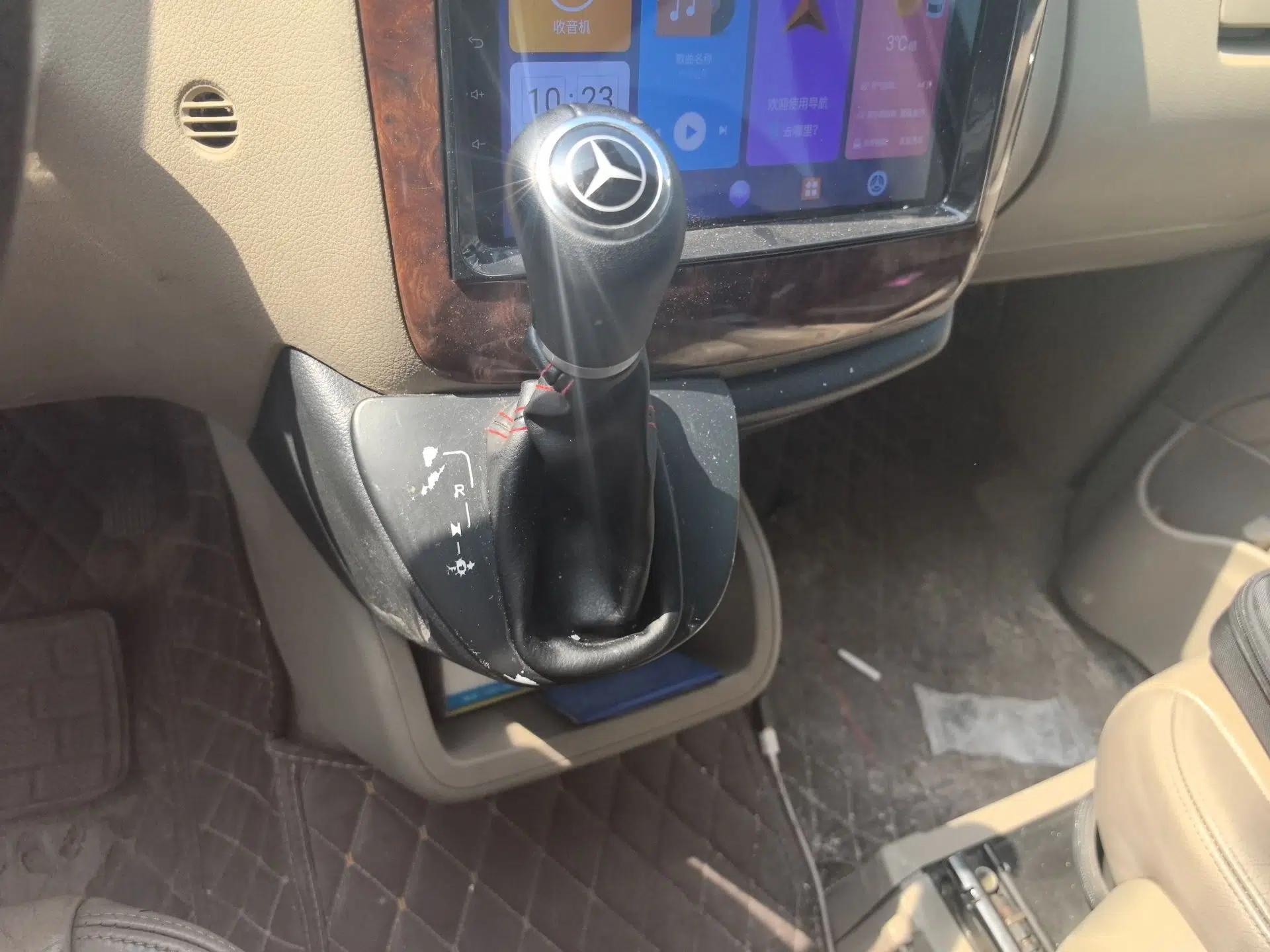 Mercedes-Benz Viano 2010 2.5L Prestige Edition — миниатюра 15