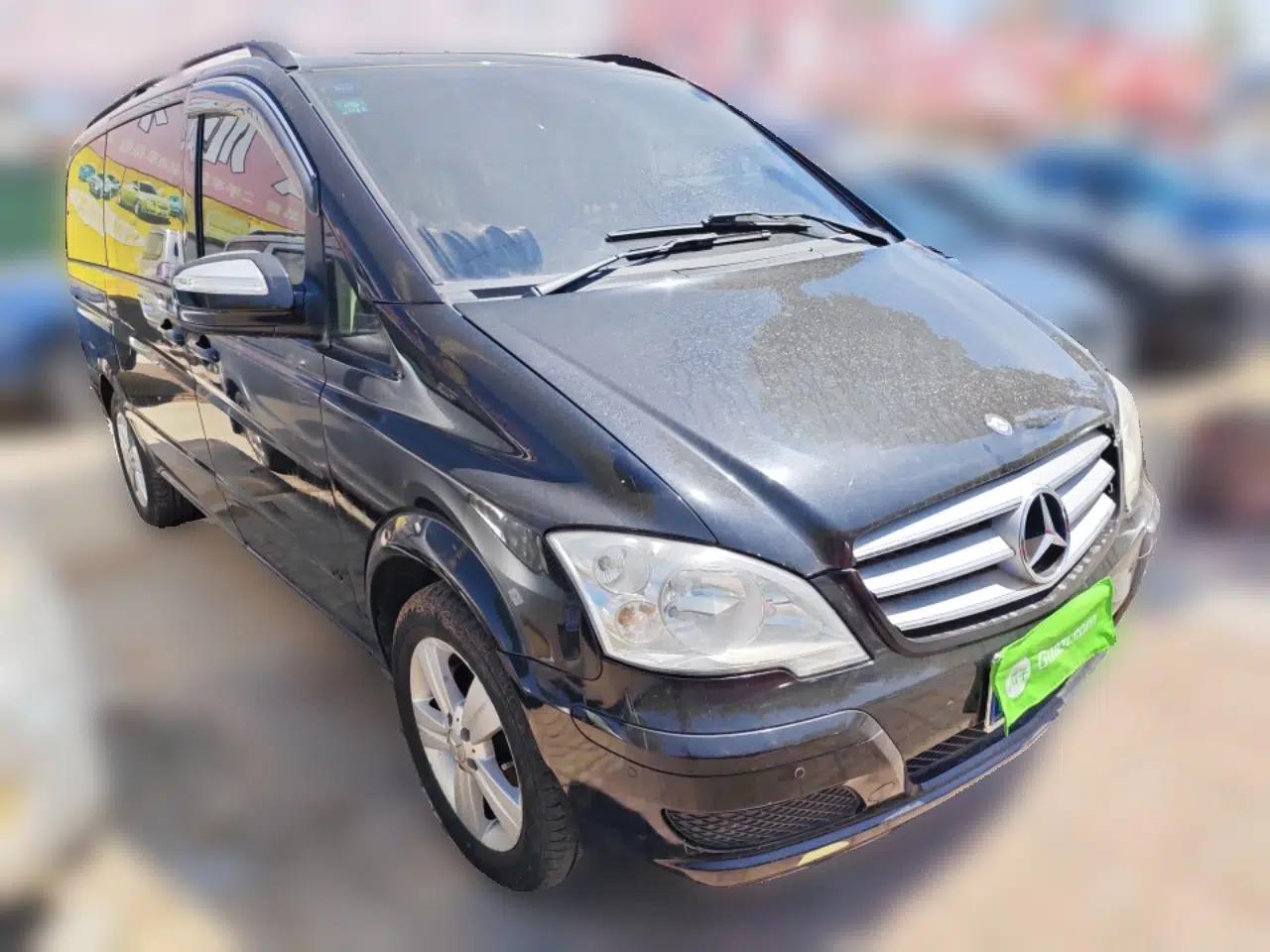 Mercedes-Benz Viano 2011 2.5L Prestige Edition — миниатюра 3