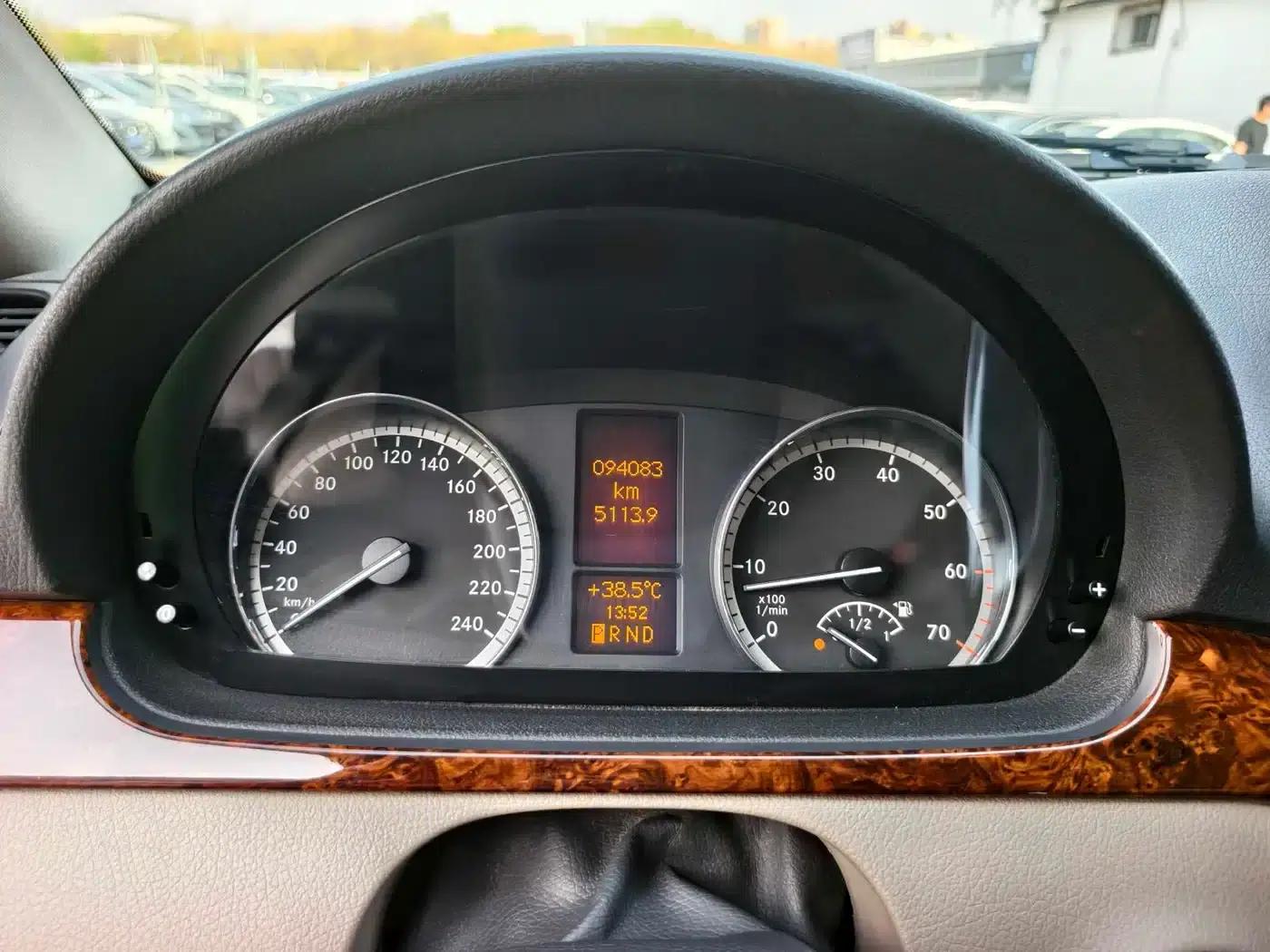 Viano 2015 3.0L Partner Edition — миниатюра 5