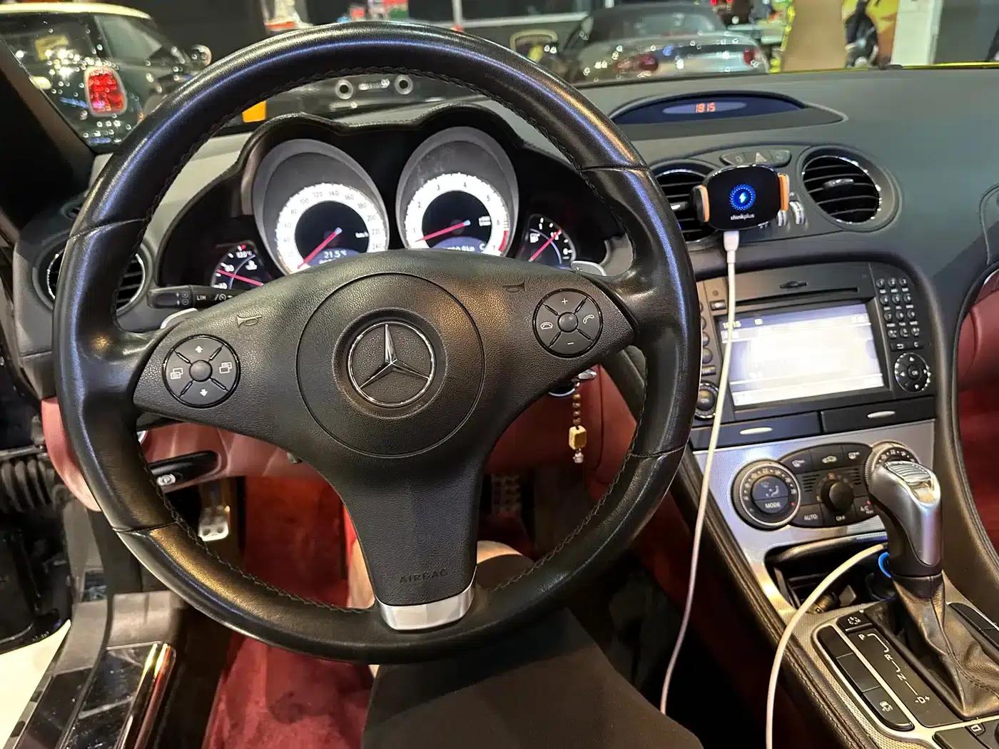 Mercedes-Benz SL-Class 2011 SL 300 Grand Edition — миниатюра 7