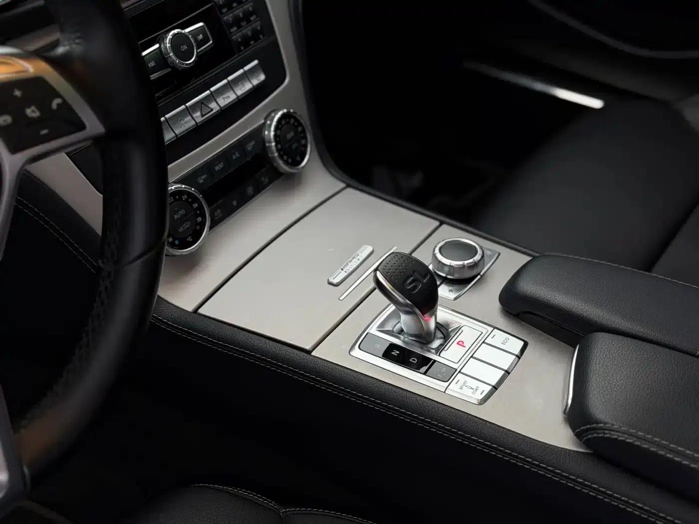 Mercedes-Benz SL-Class 2013 SL 350 Fashion Edition — миниатюра 7