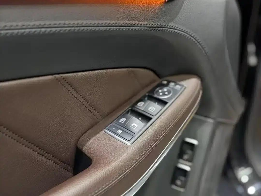 2013 Mercedes-Benz GL-Class AMG 63 — миниатюра 6