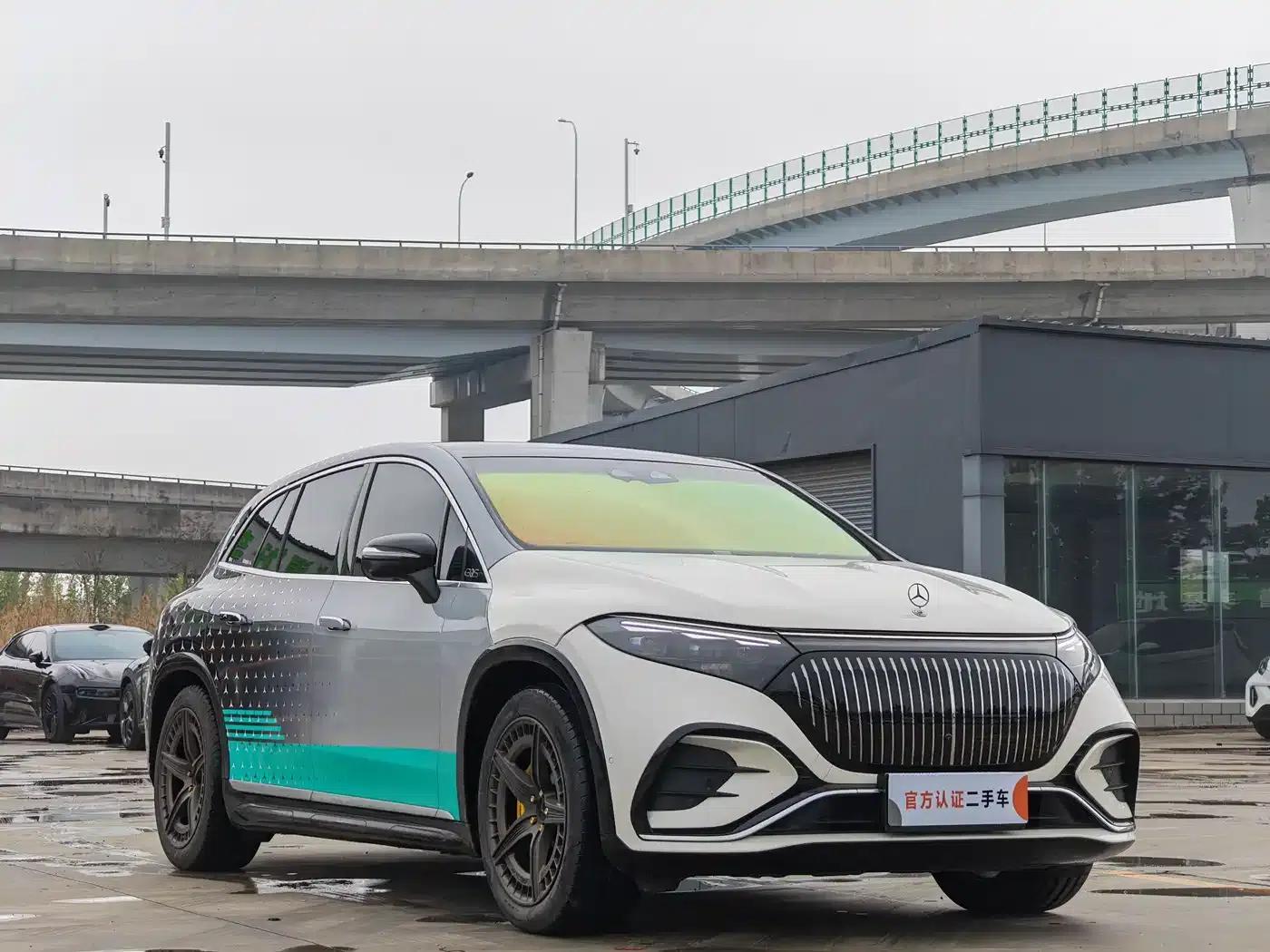 Mercedes-Benz EQS SUV 2023 Model 450+ — миниатюра 3