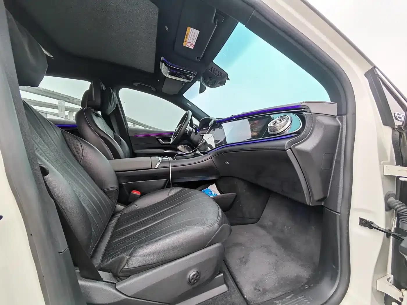 Mercedes-Benz EQS SUV 2023 Model 450+ — миниатюра 7